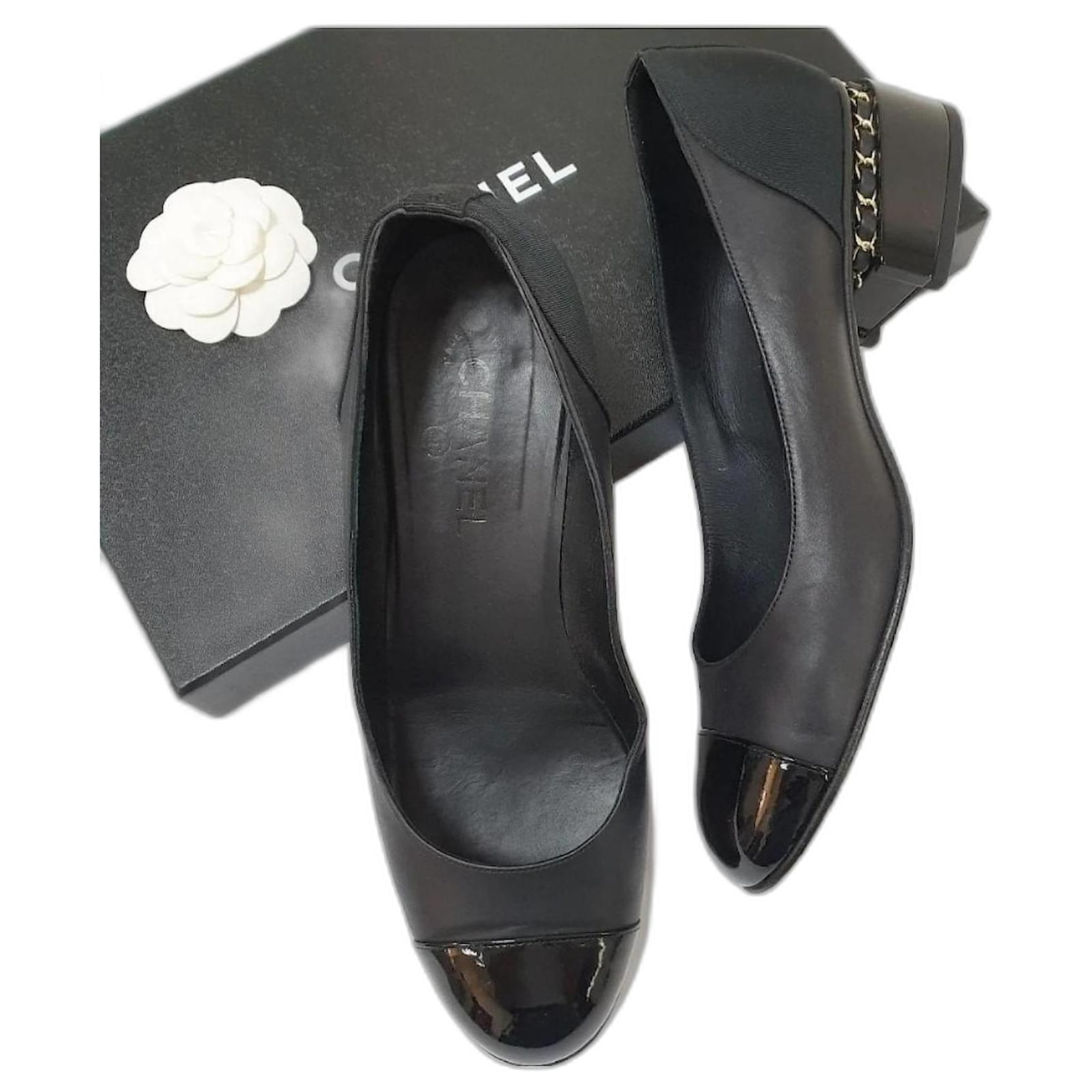 Chanel 2020 Interlocking CC Logo Pumps sz.41 Pre-owned Black Leather  ref.2243013