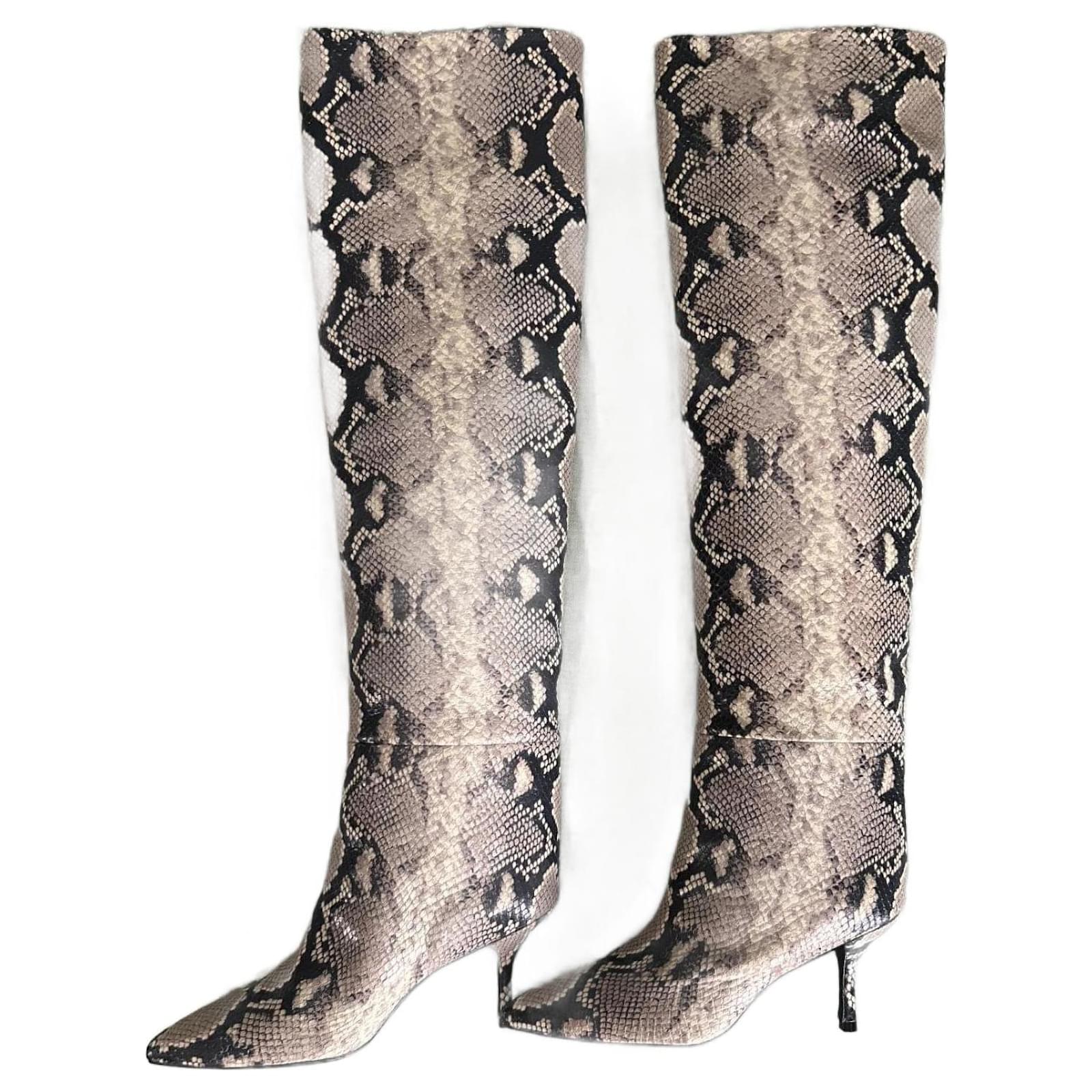 Stuart Weitzman Millie Grey Leather  ref.2240614