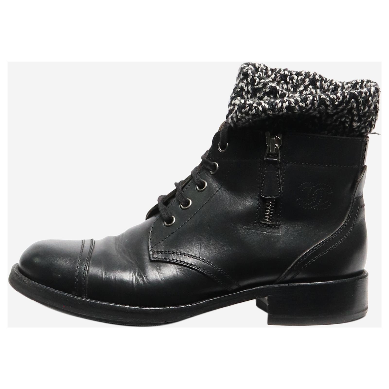 Chanel Black tweed lined CC ankle boots - size EU 39 (UK 6) Leather  ref.2233786