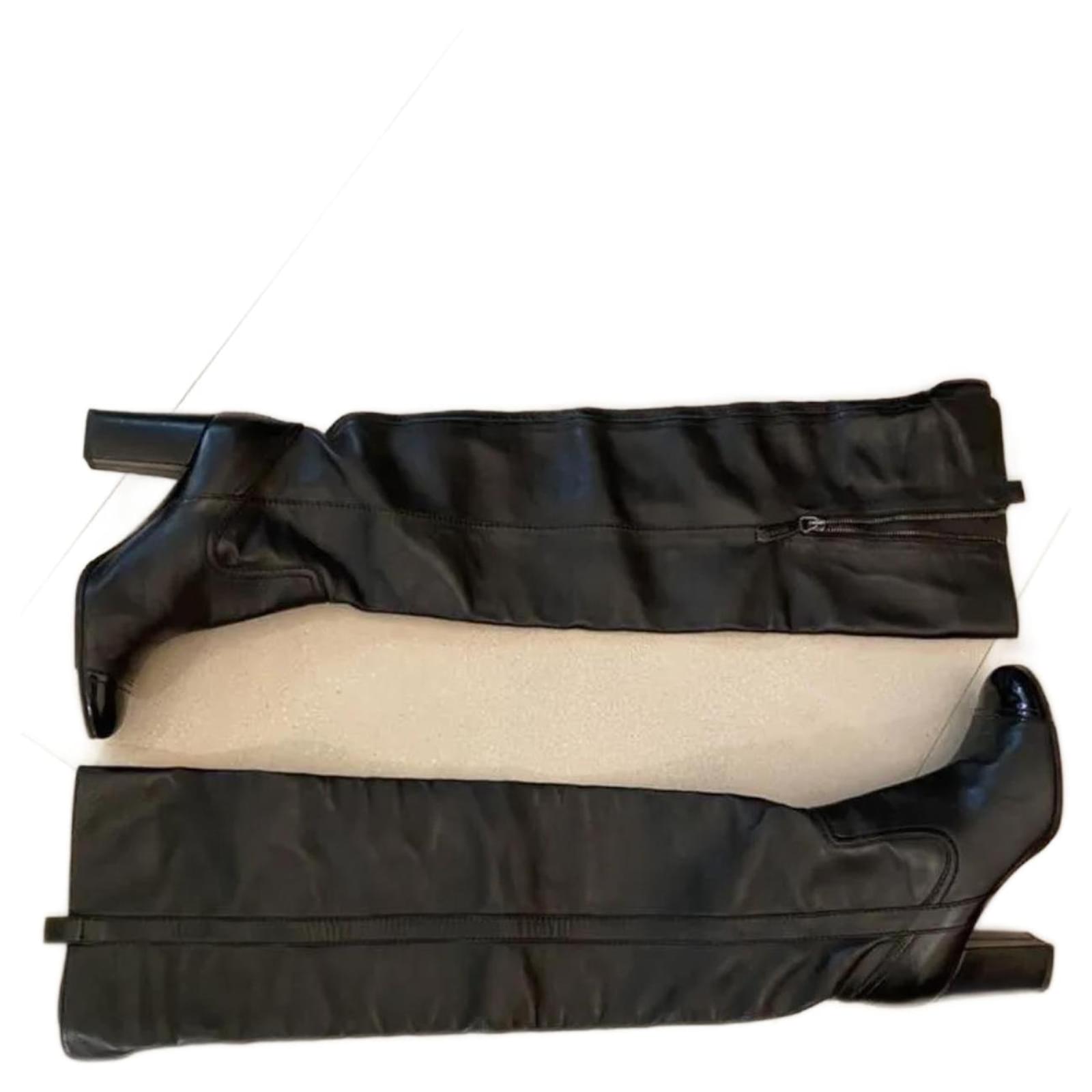 Amazing Chanel Boots Black Leather  ref.2217814