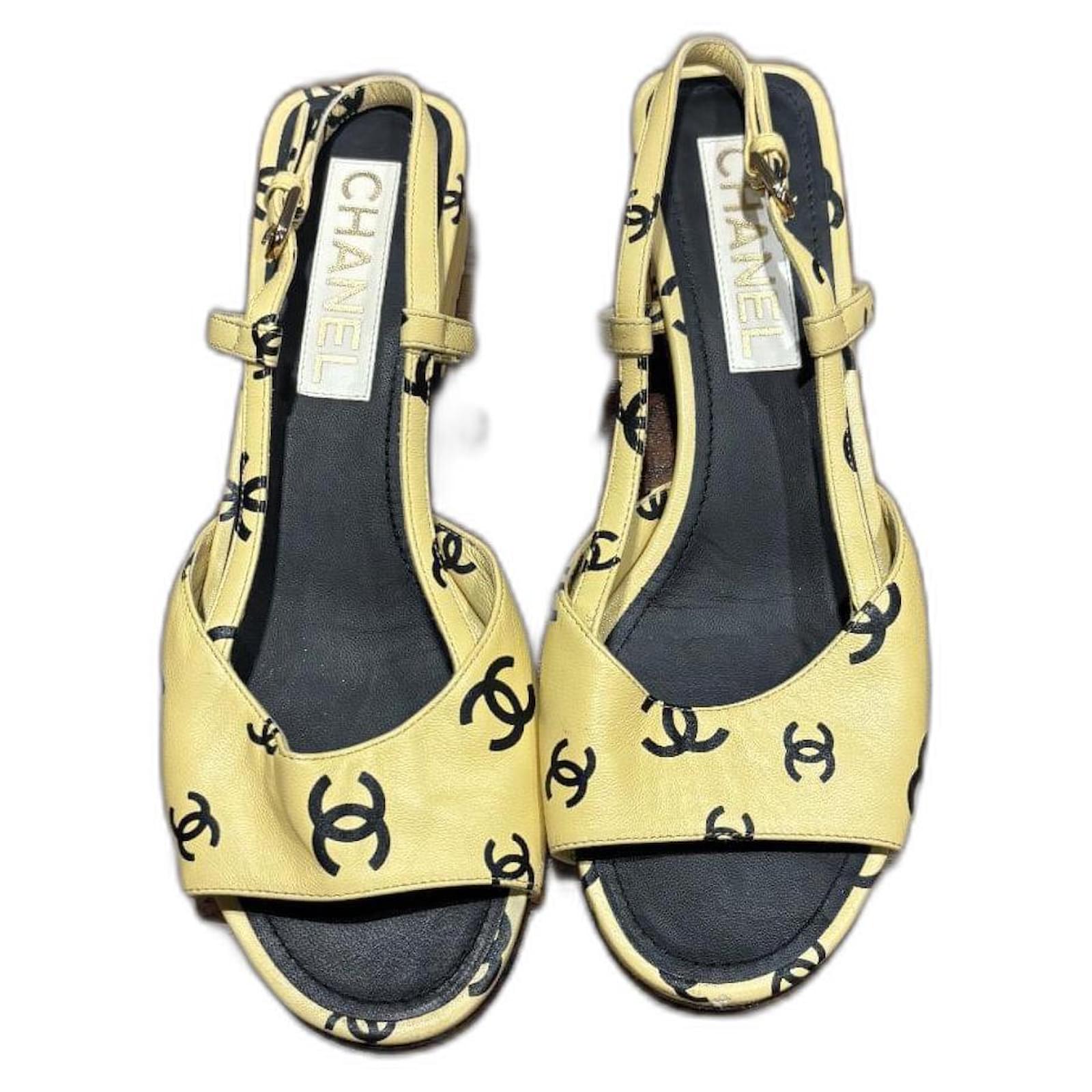 Chanel Slingback 37,5 Yellow Leather  ref.2222202