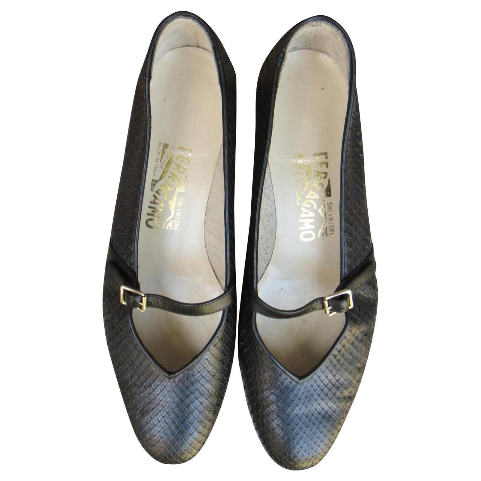 Salvatore Ferragamo Ballet flats Black Python  ref.2214389