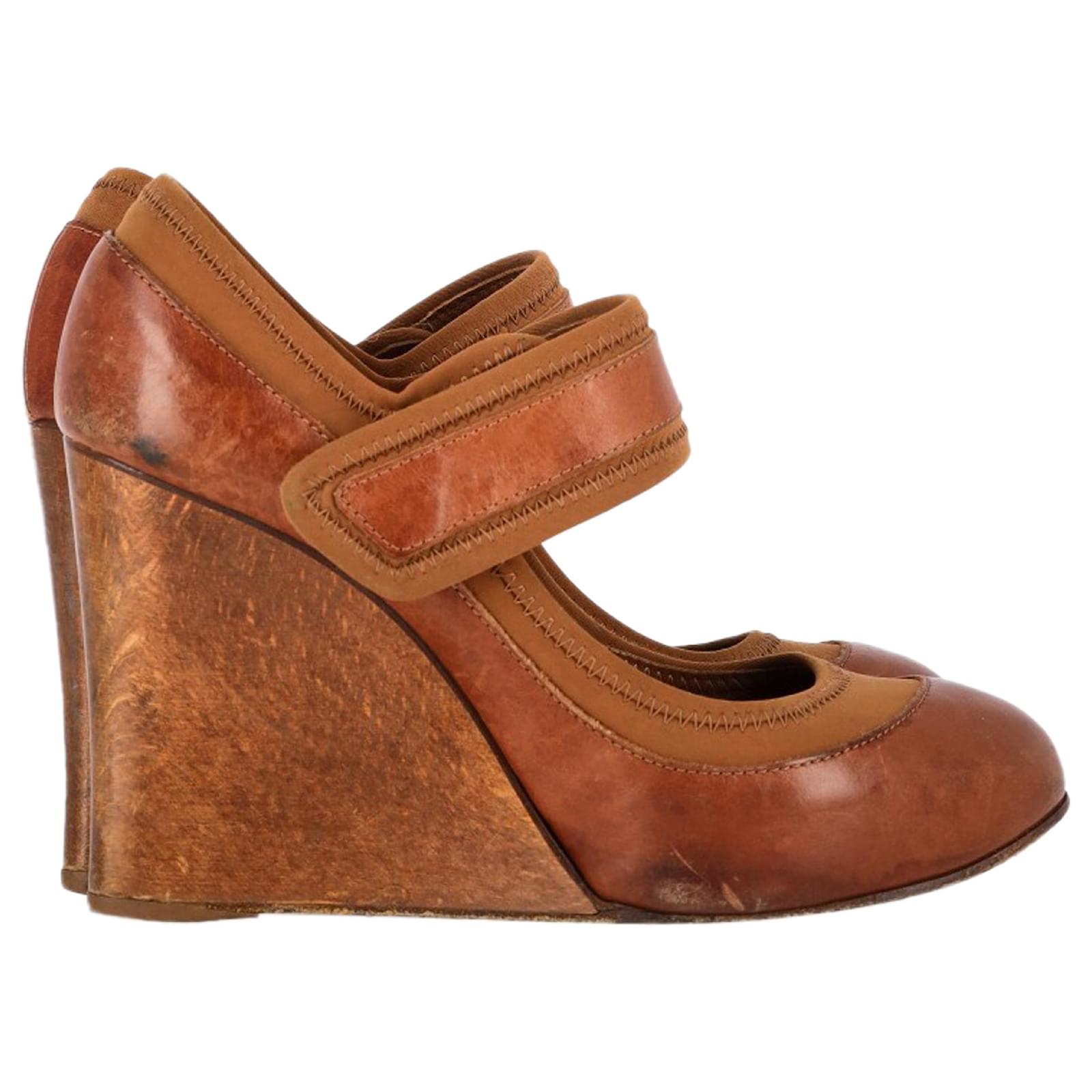 Chloé Mary Jane Wedge Pumps in Brown Leather Red  ref.2215018