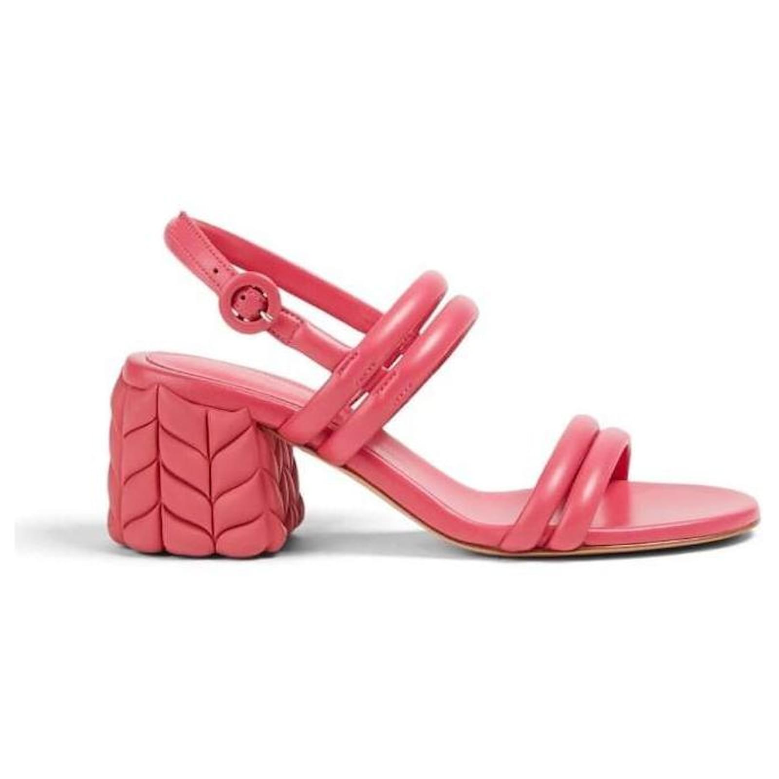 Gianvito Rossi Sandals Pink Leather  ref.2205311