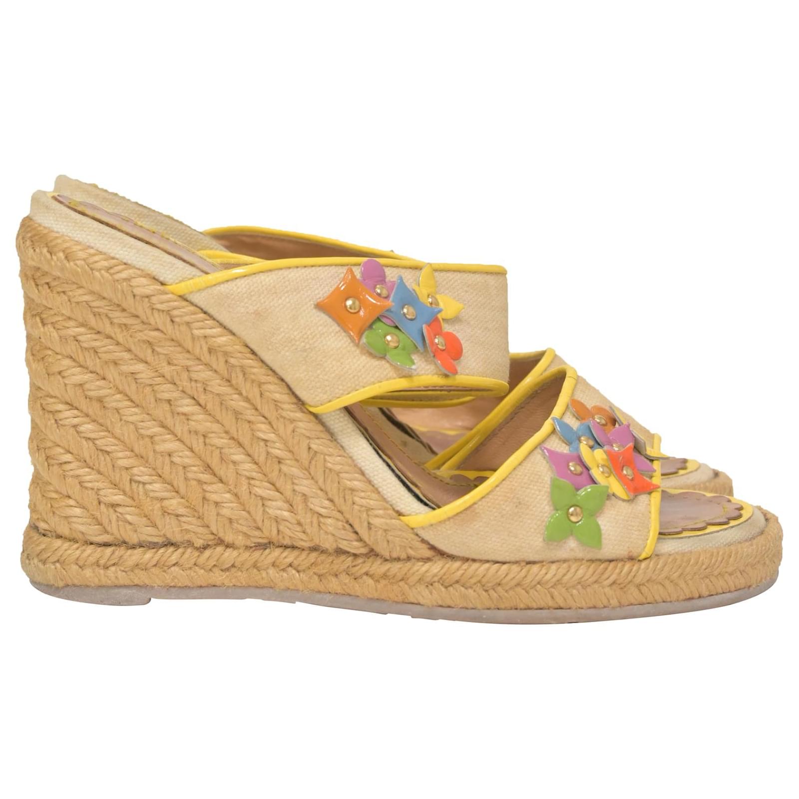 Louis Vuitton Wedge Espadrilles in Beige Canvas Brown Cloth  ref.1343855