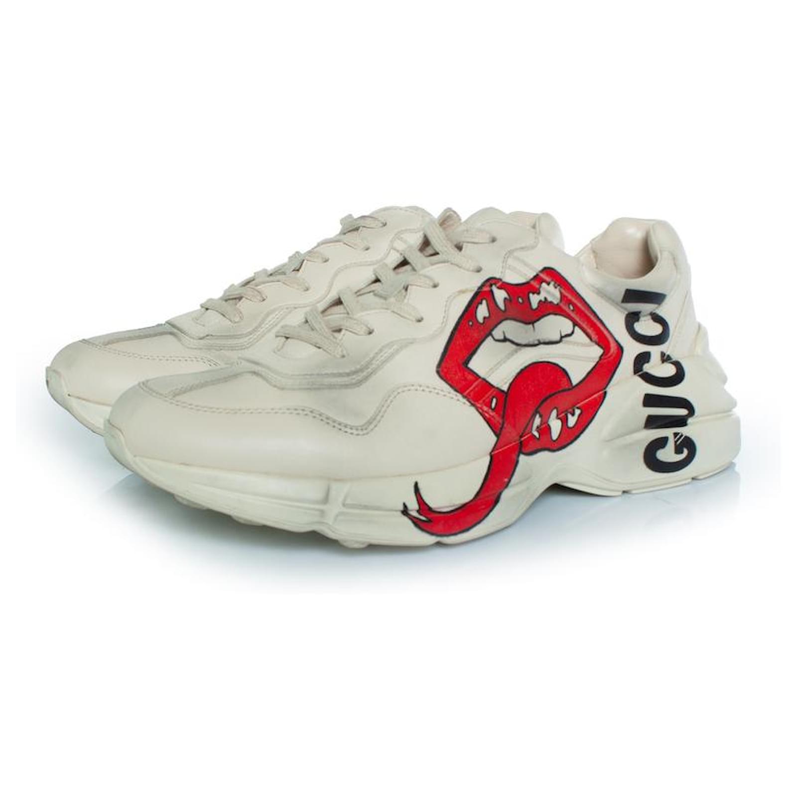 Gucci, Rhyton trainers with mouth print in beige Leather  ref.2203997