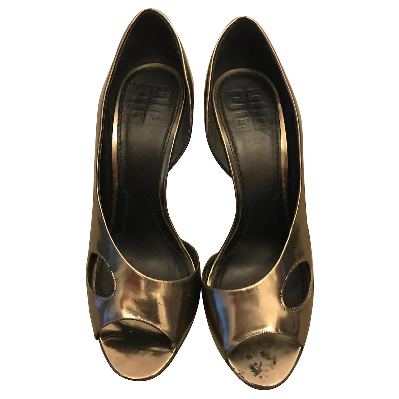 Givenchy Open toe sandals Bronze Leather  ref.210474