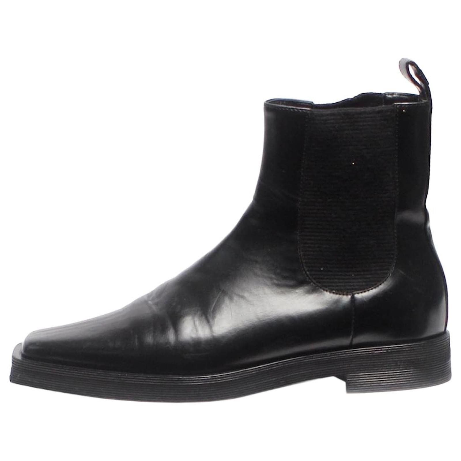 Totême Black Chelsea leather ankle boots - size EU 38  ref.2191475