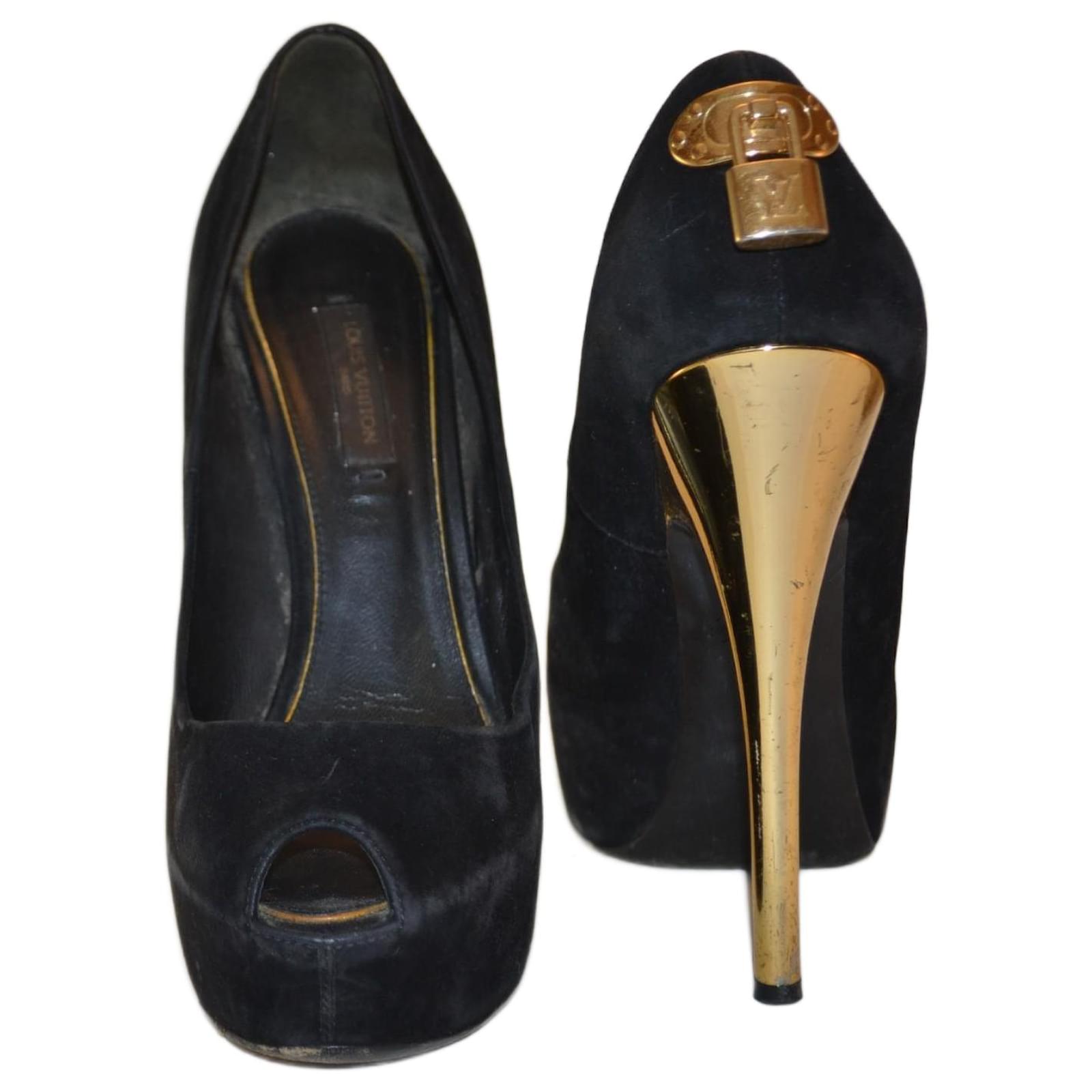 Louis Vuitton you have pointed out Black Deerskin  ref.2182640