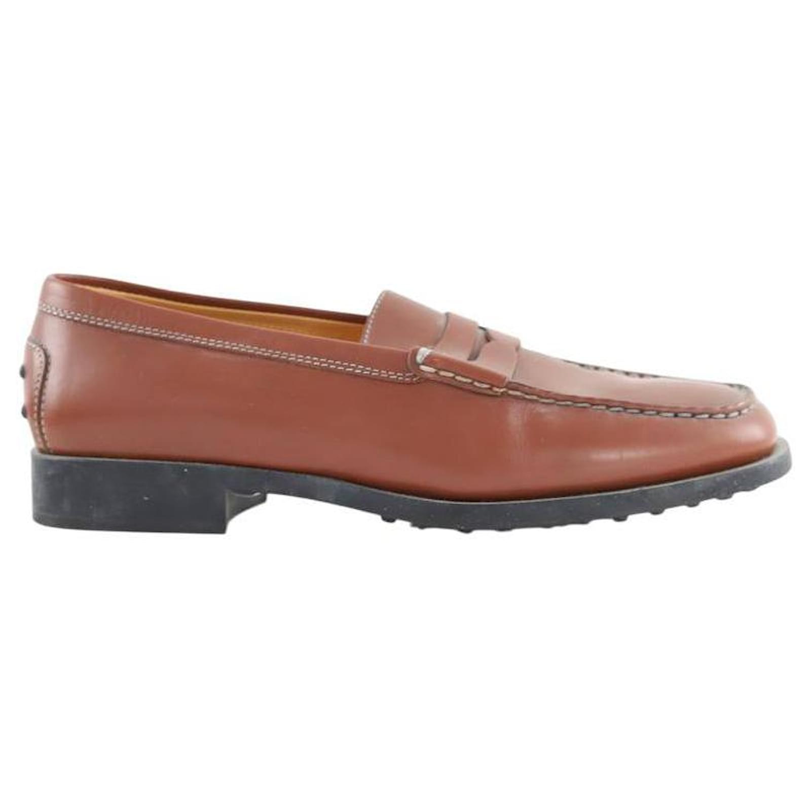 Tod's Leather loafers Brown  ref.2183405