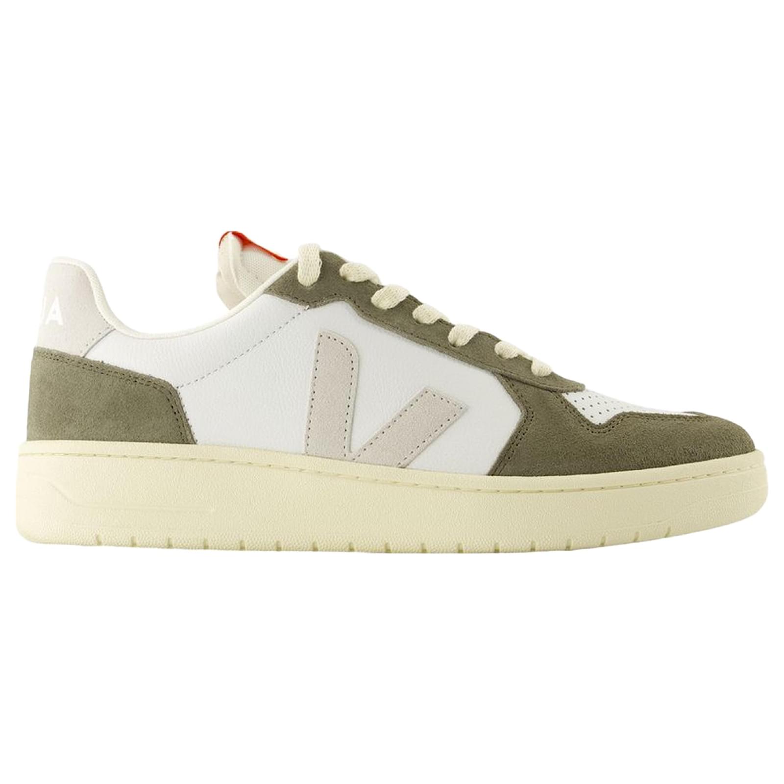 V 82 Sneakers - Veja - Leather - White Pony-style calfskin  ref.2174812