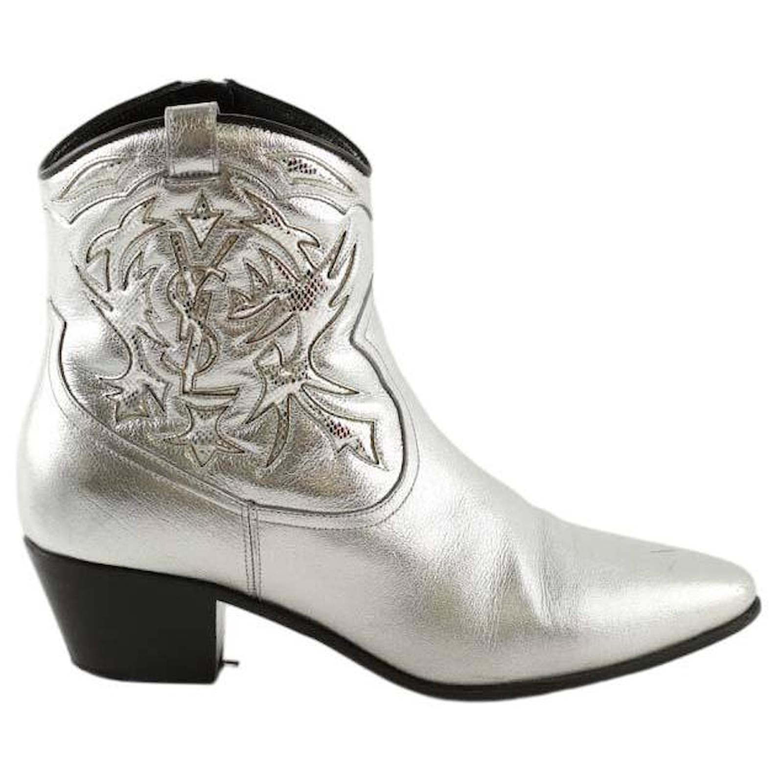 Saint Laurent Leather boots Silvery  ref.2163810