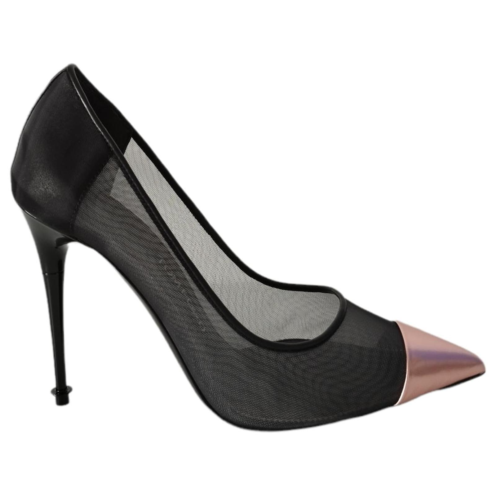 Tom Ford black pumps with pink toe Cloth  ref.508979