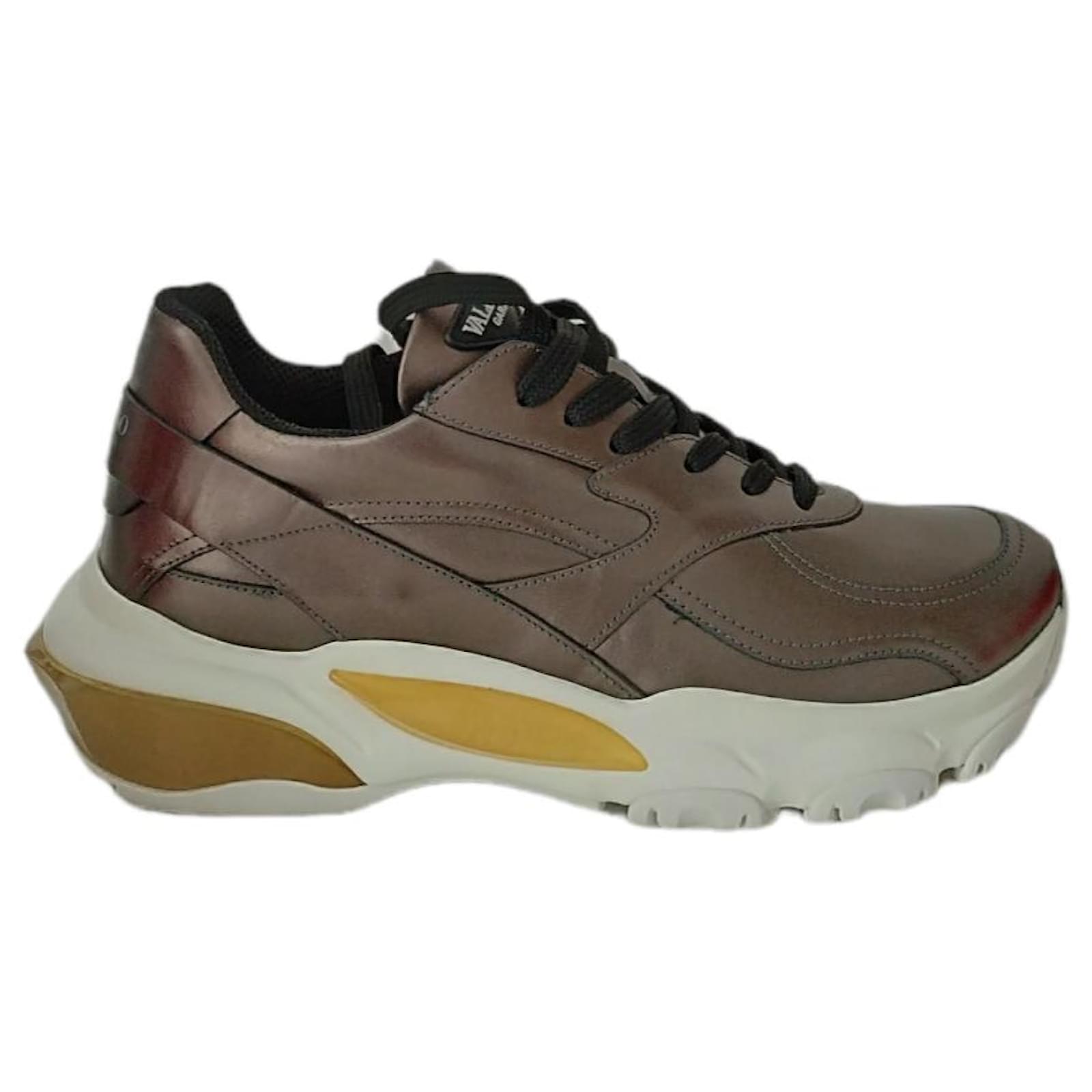 Valentino Bounce brown leather sneaker  ref.504698