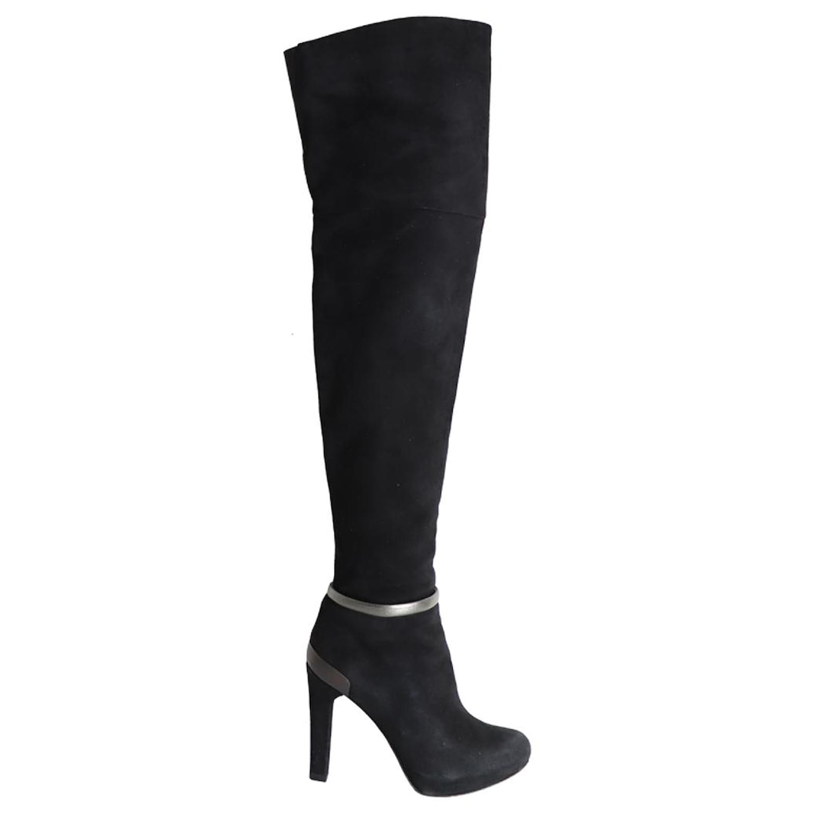 Fendi Over-the-Knee Heeled Boots in Black Suede  ref.1067100