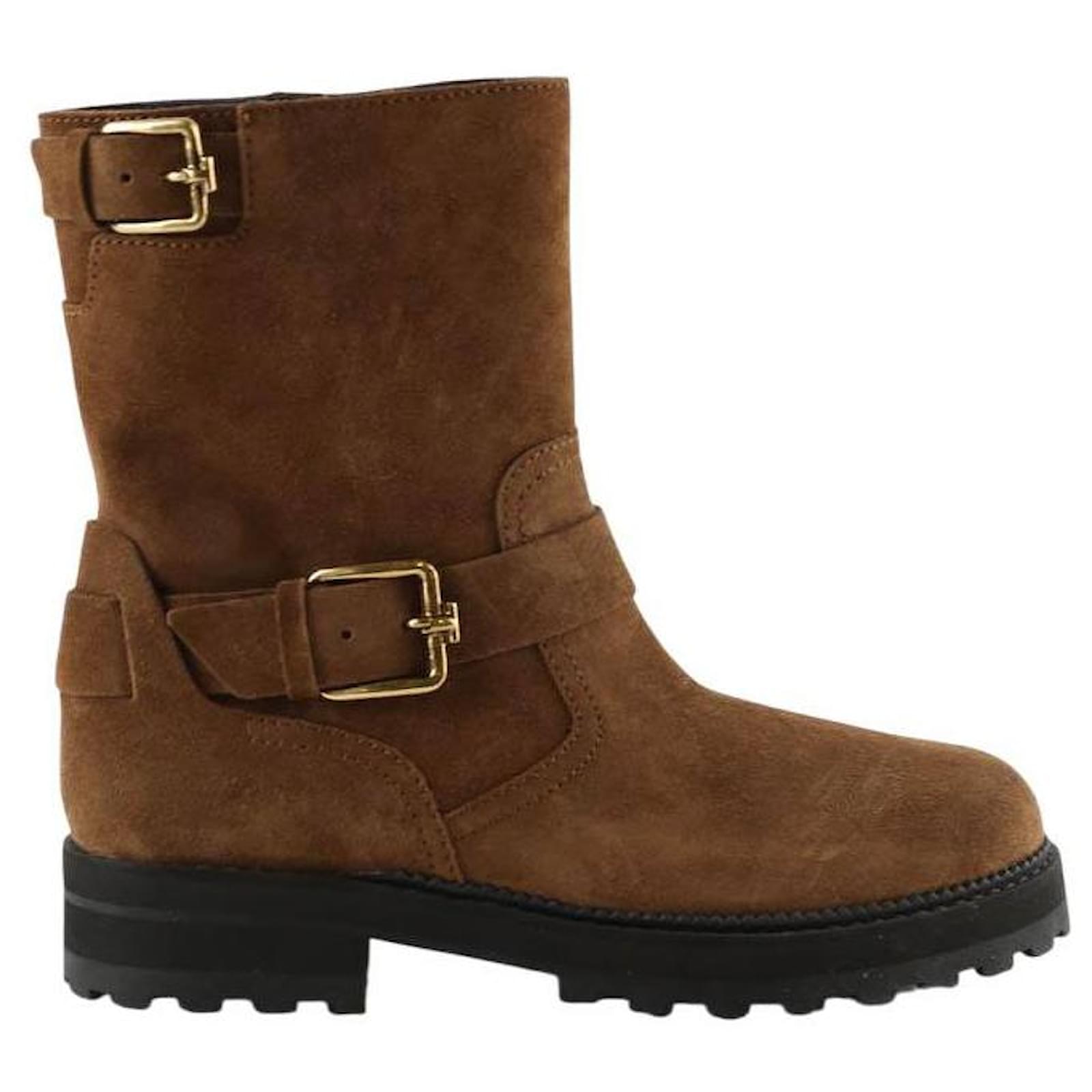 Tod's Suede boots Brown Deerskin  ref.2127210
