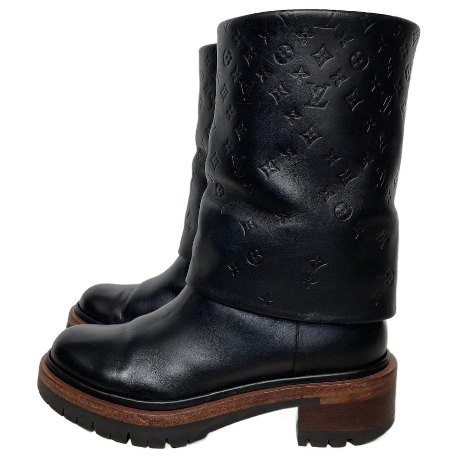 Louis Vuitton Boots Black Leather  ref.2118137