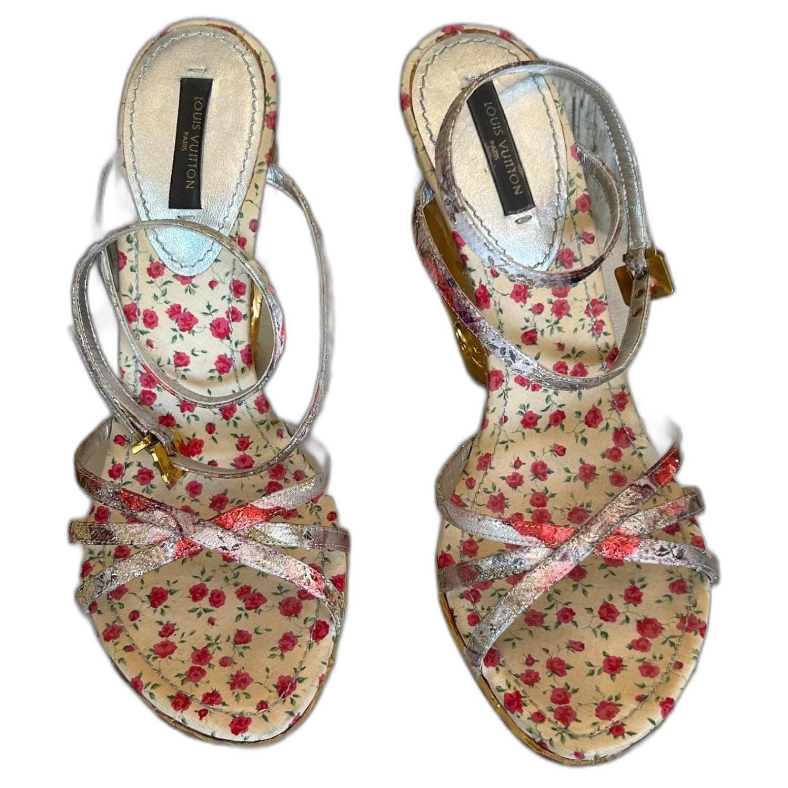 Louis Vuitton sandals Multiple colors Leather  ref.2108023