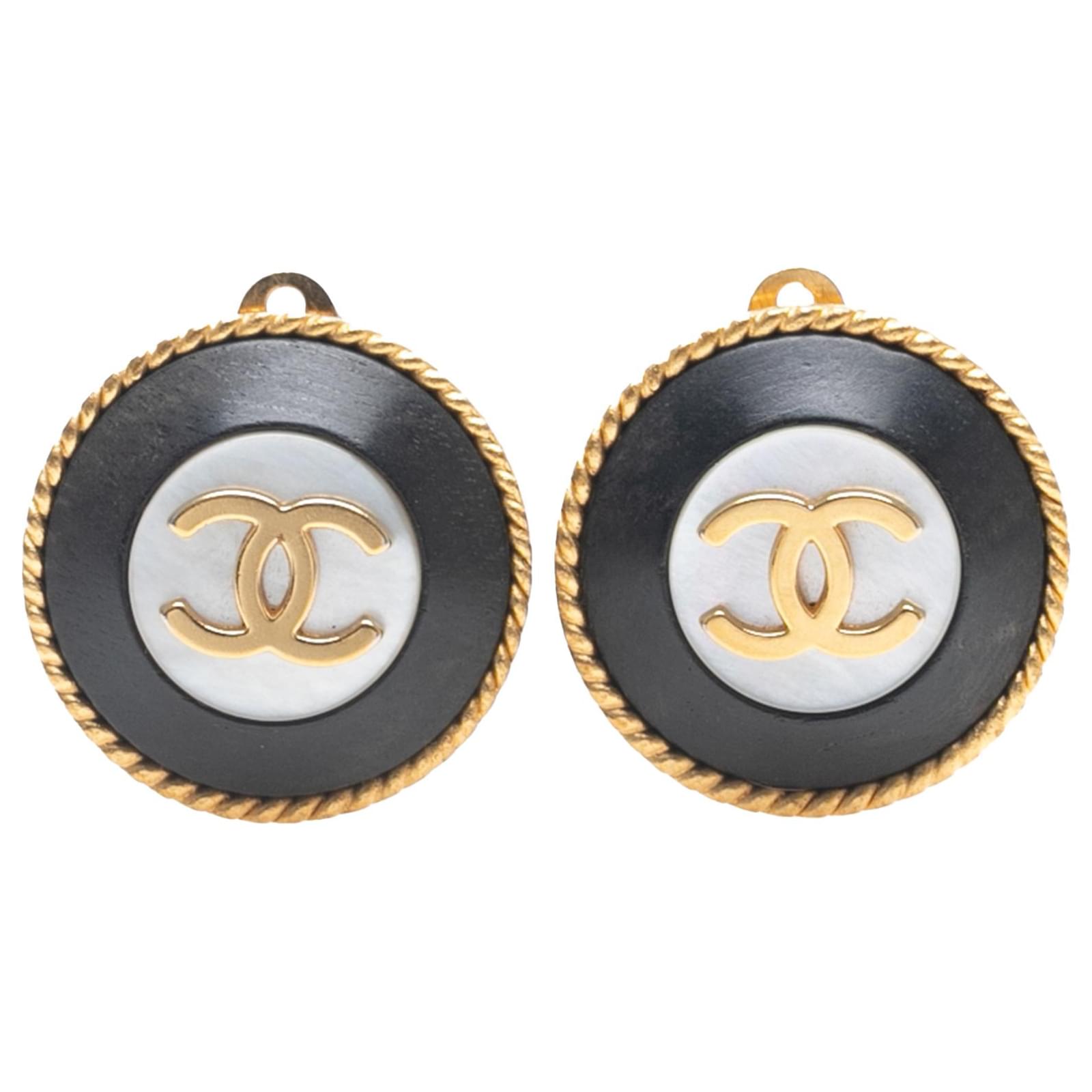 Chanel Gold Gold Plated Acrylic CC Button Clip On Earrings Golden Metal Gold-plated  ref.2329510