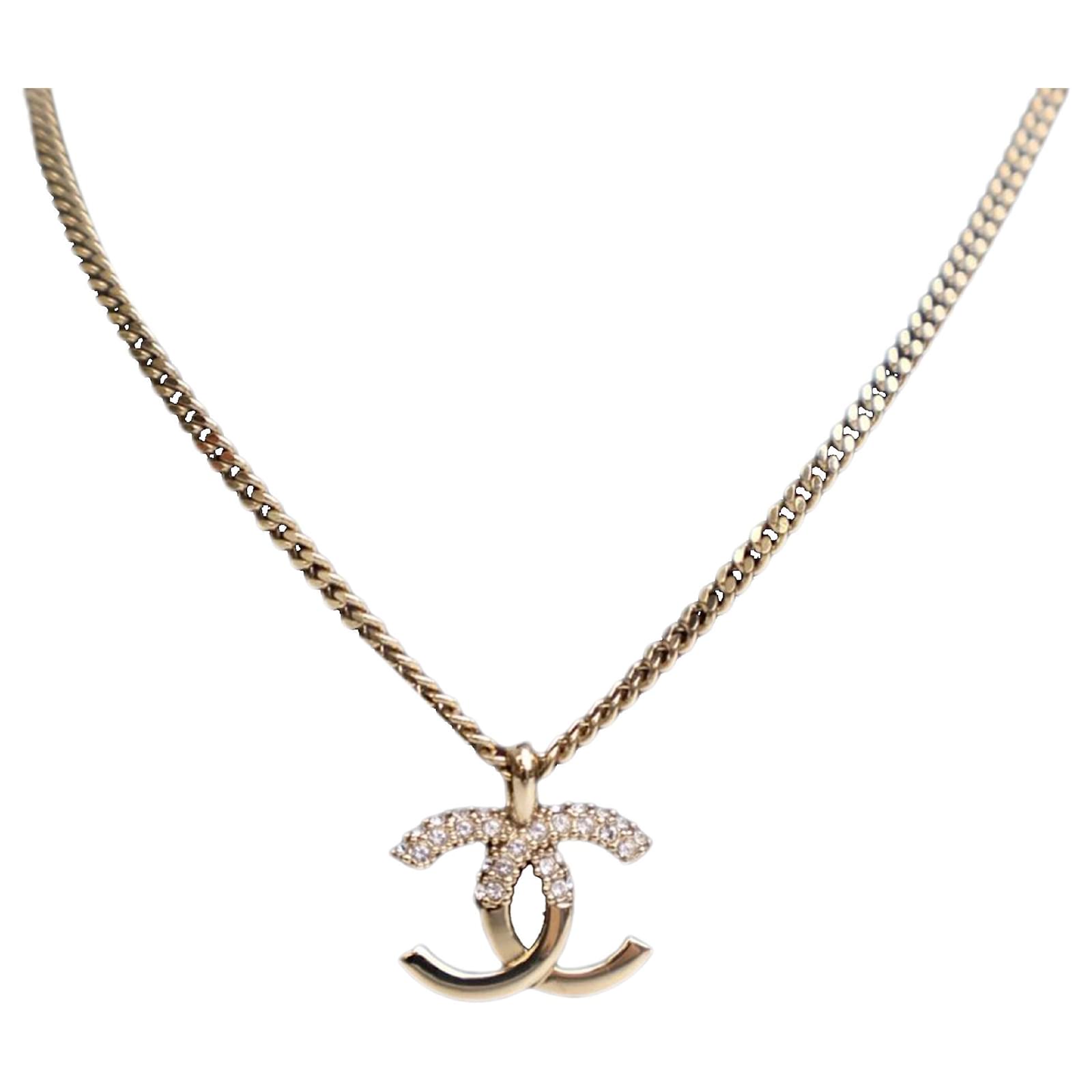 Chanel Gold Gold Plated Crystal CC Pendant Necklace Golden Metal Gold-plated  ref.2329487