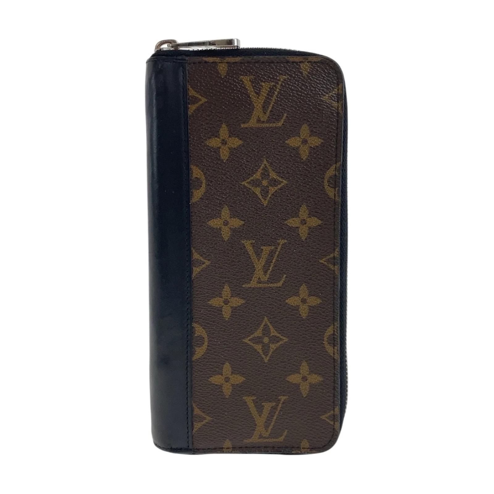 Louis Vuitton Monogram Macassar Zippy Wallet Brown Black Patent leather  ref.2330147
