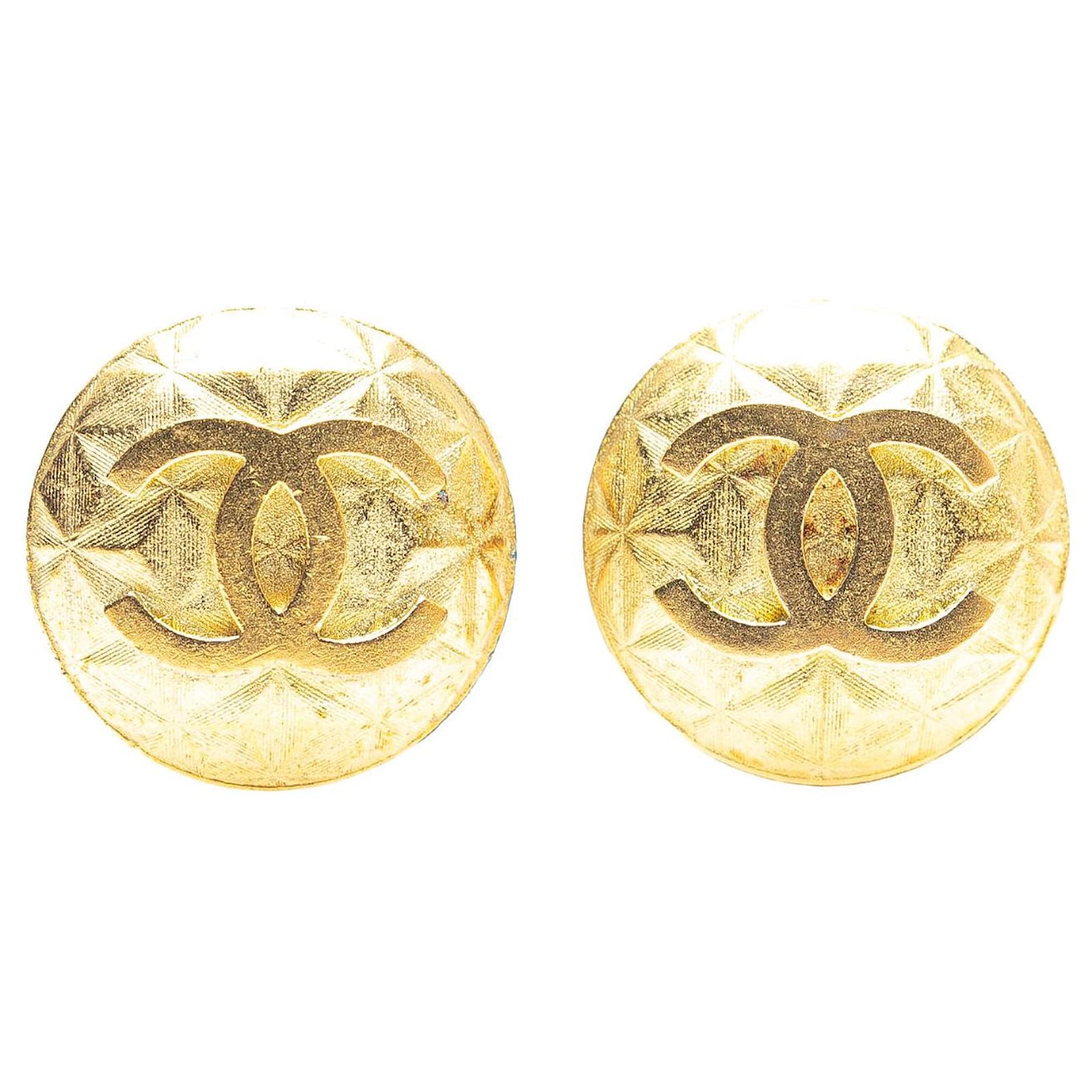 Chanel Gold CC Gold Plated Quilted Button Clip on Earrings Golden Metal Gold-plated  ref.2327122