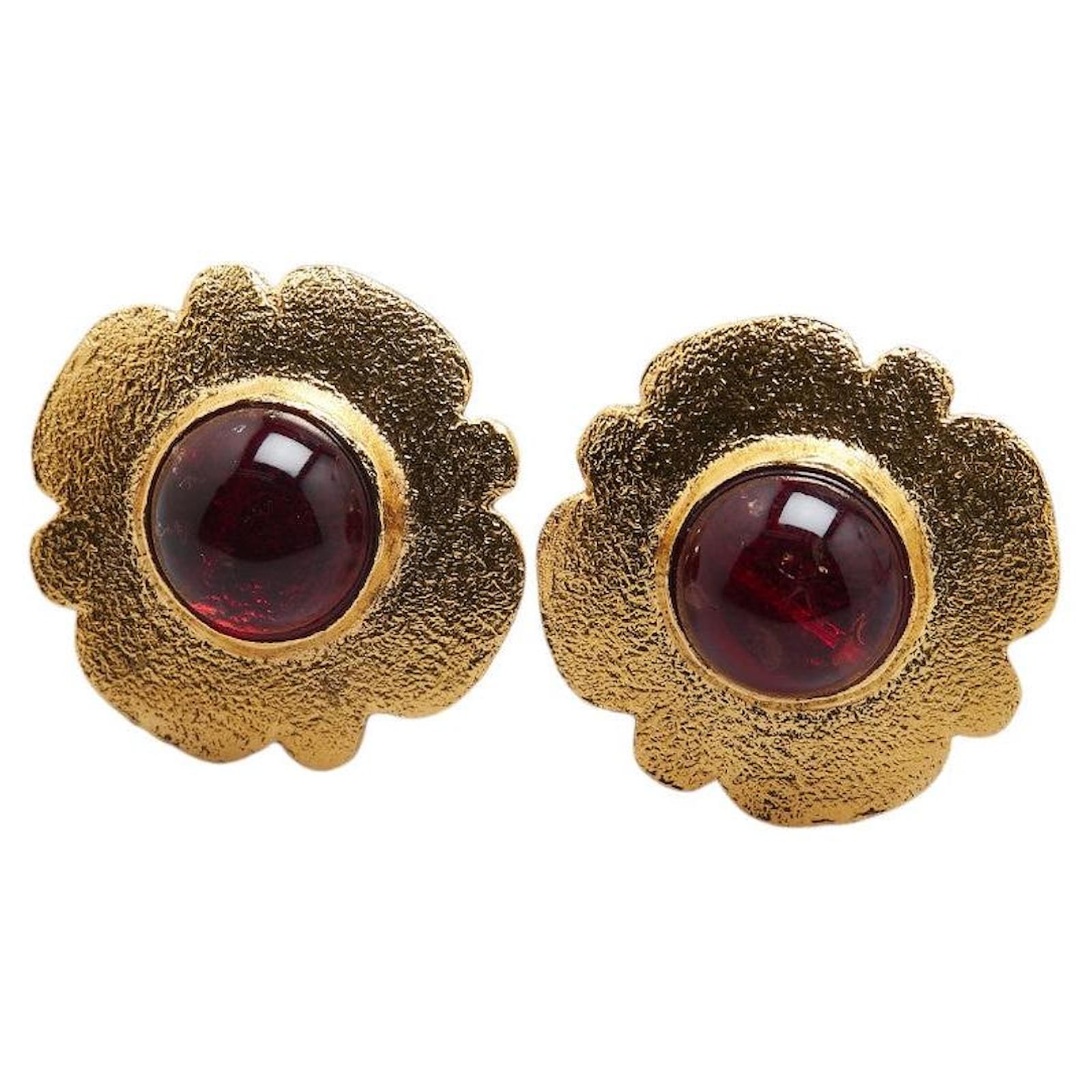 Chanel Flower Motif Earrings Golden Metal Gold-plated  ref.2326876