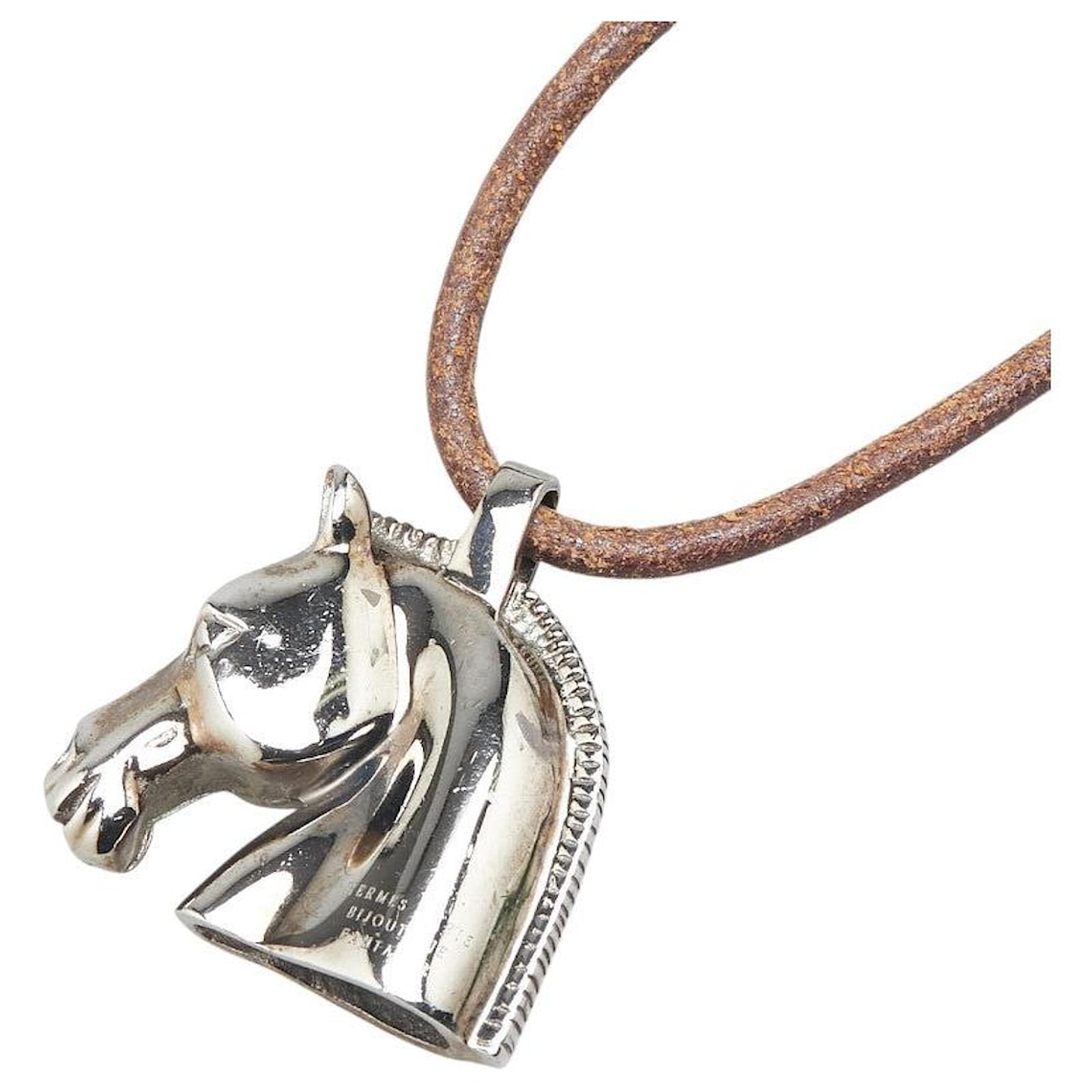 Hermès Hermes Cheval Necklace Silvery Leather Metal  ref.2326870