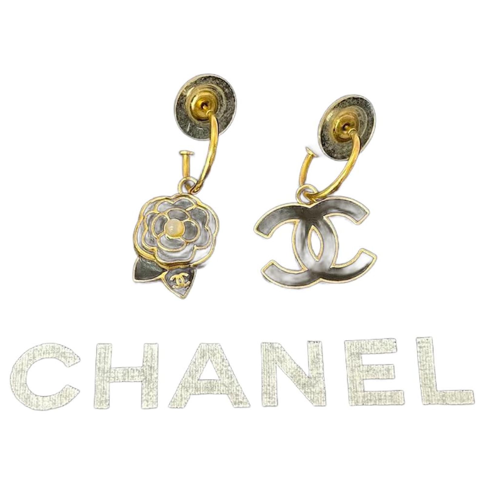 Chanel Camellia Earrings Golden Metallic Metal  ref.2326199