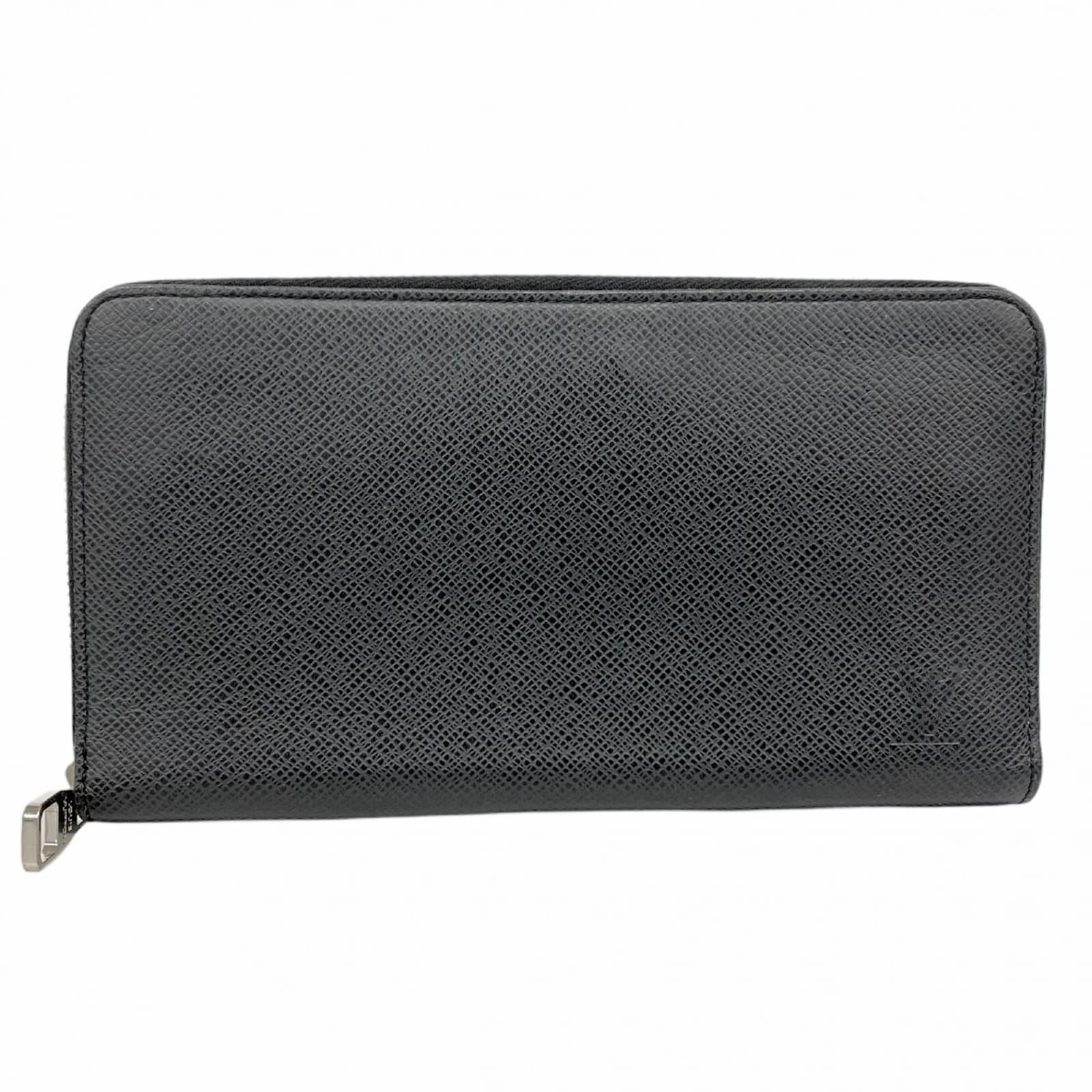Louis Vuitton Long Wallet Taiga Zippy Organizer Grey  ref.2267325