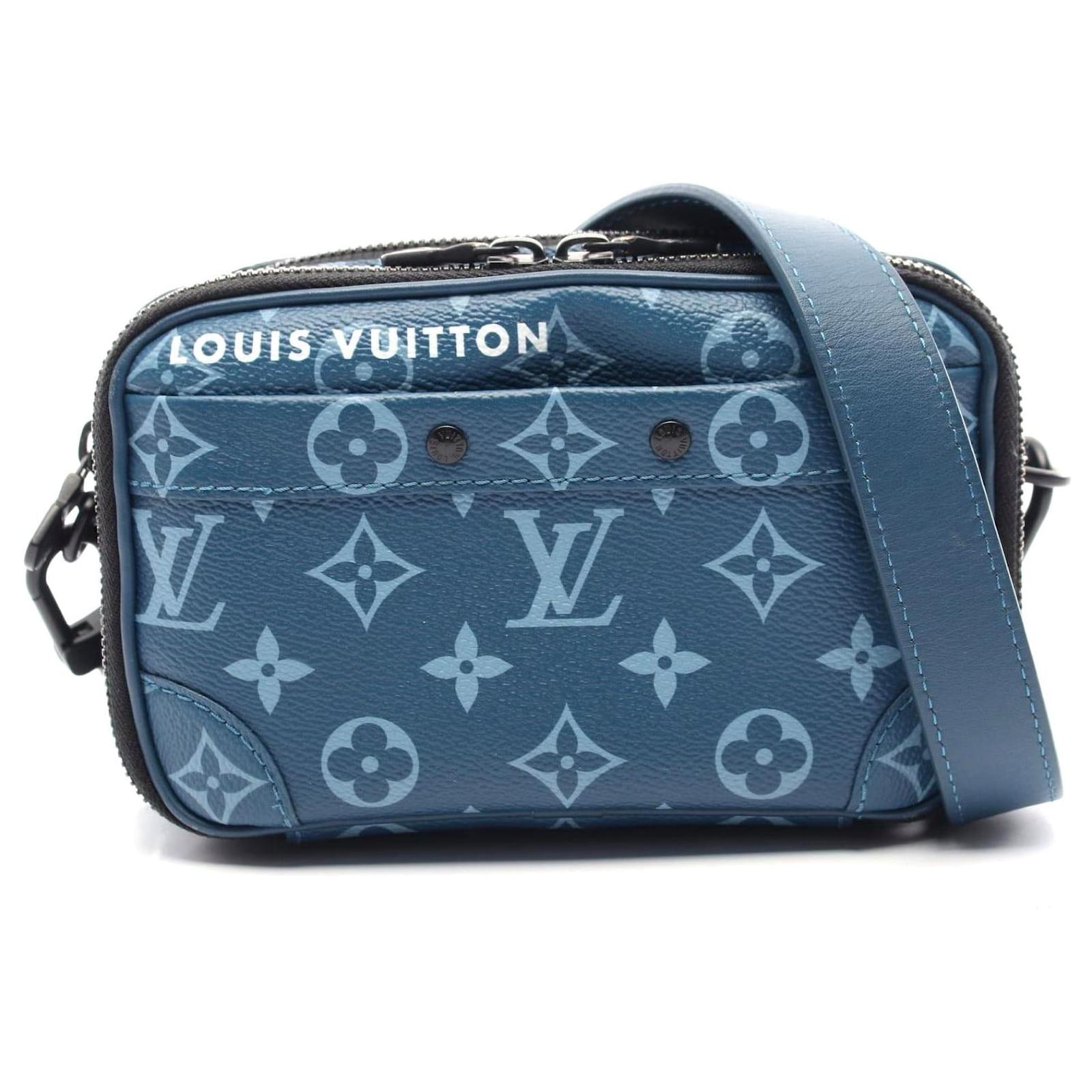 Louis Vuitton Nano Alpha Wearable Wallet Shoulder Bag Blue Cloth  ref.2303934
