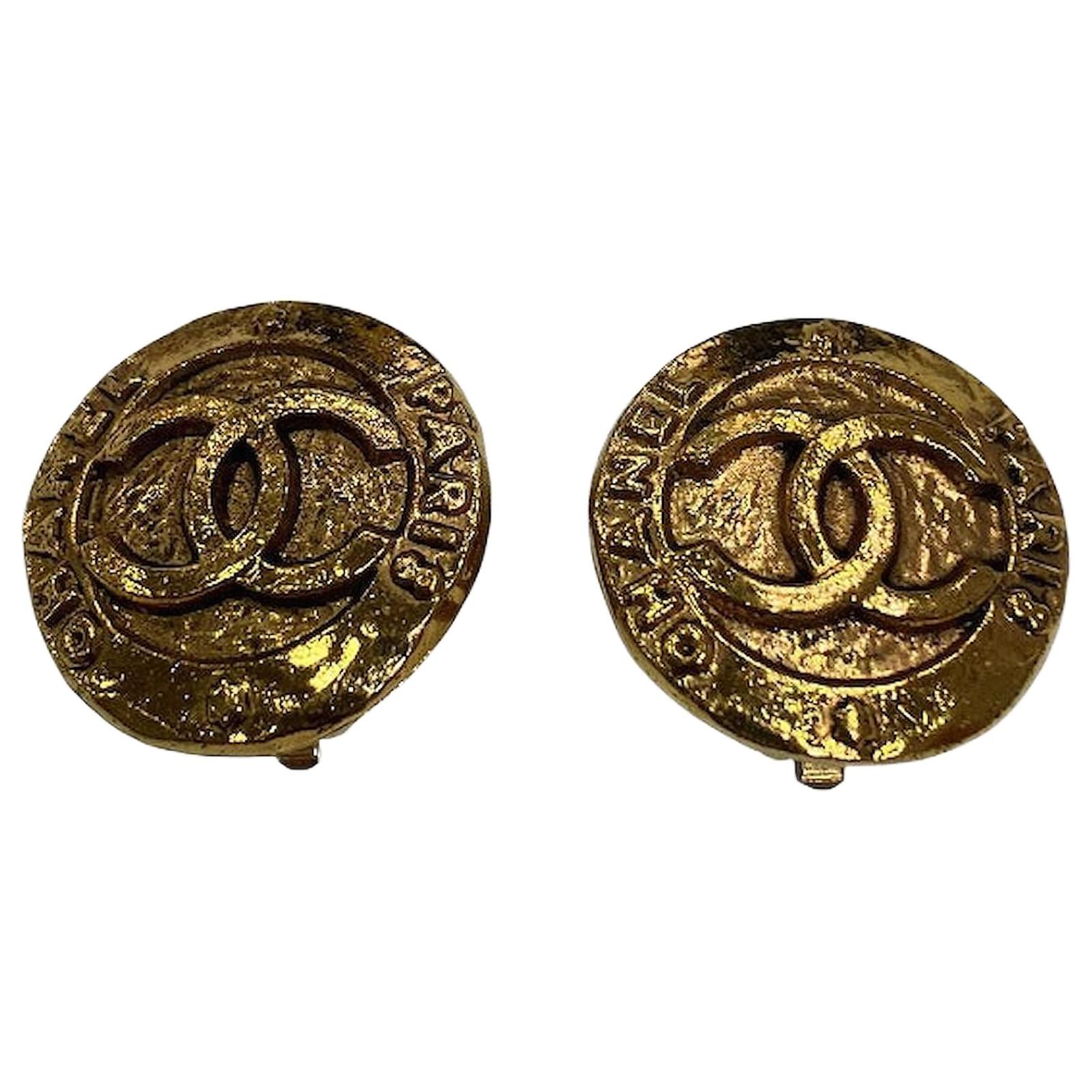 Chanel Coco Mark Earrings Golden Metallic Metal  ref.2317057