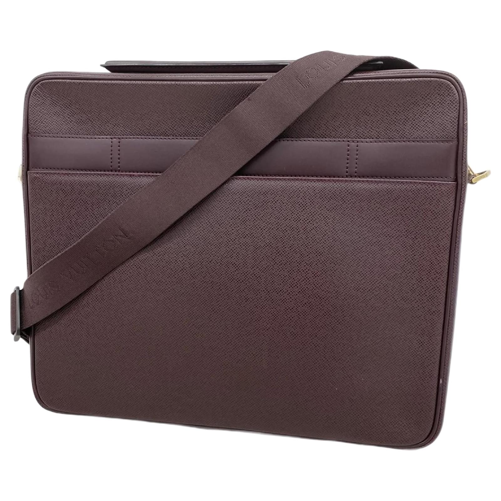 Louis Vuitton Taiga Porto Ordinatur Shoulder Bag Brown  ref.2311472