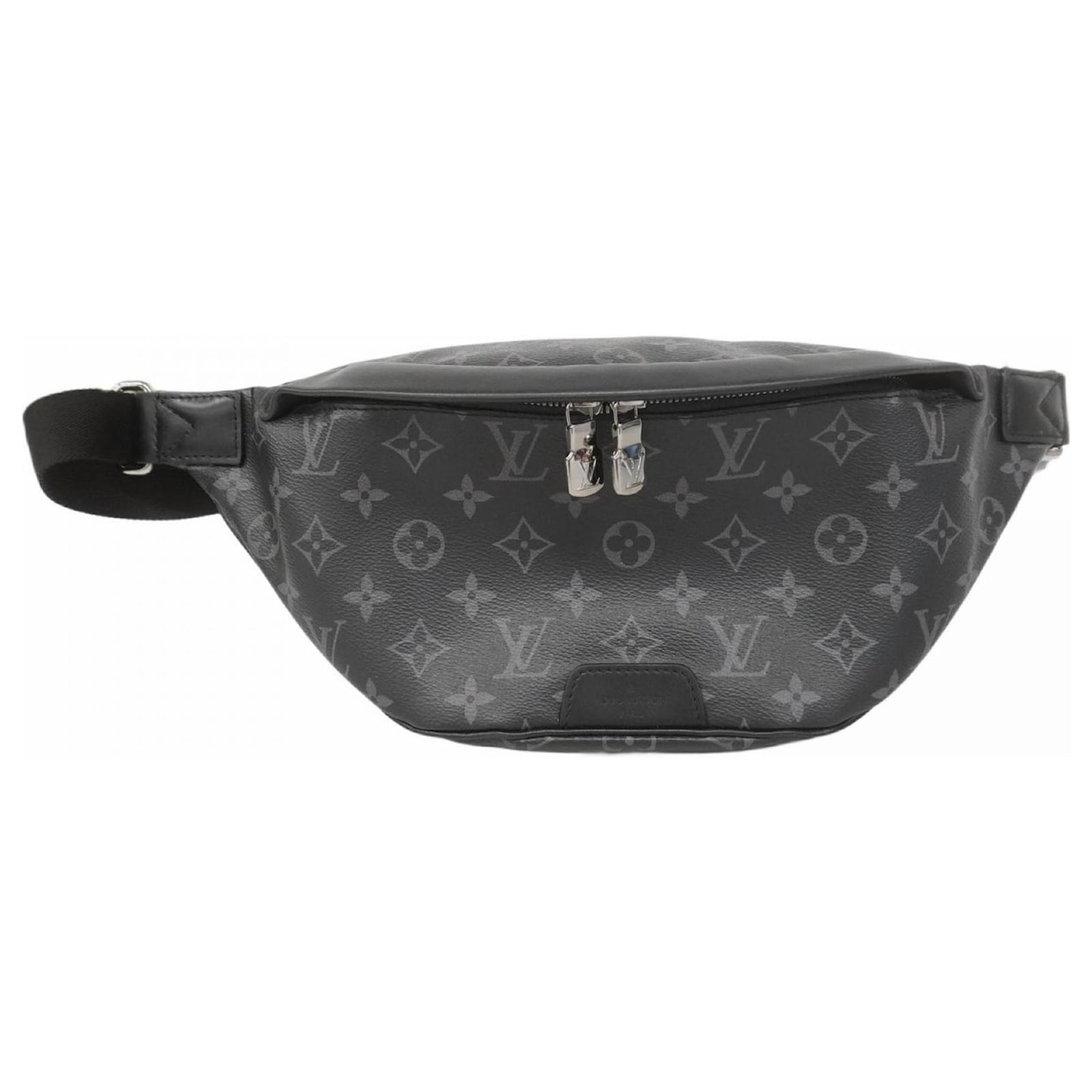 Louis Vuitton Monogram Eclipse Discovery Bum PM Black  ref.2302724