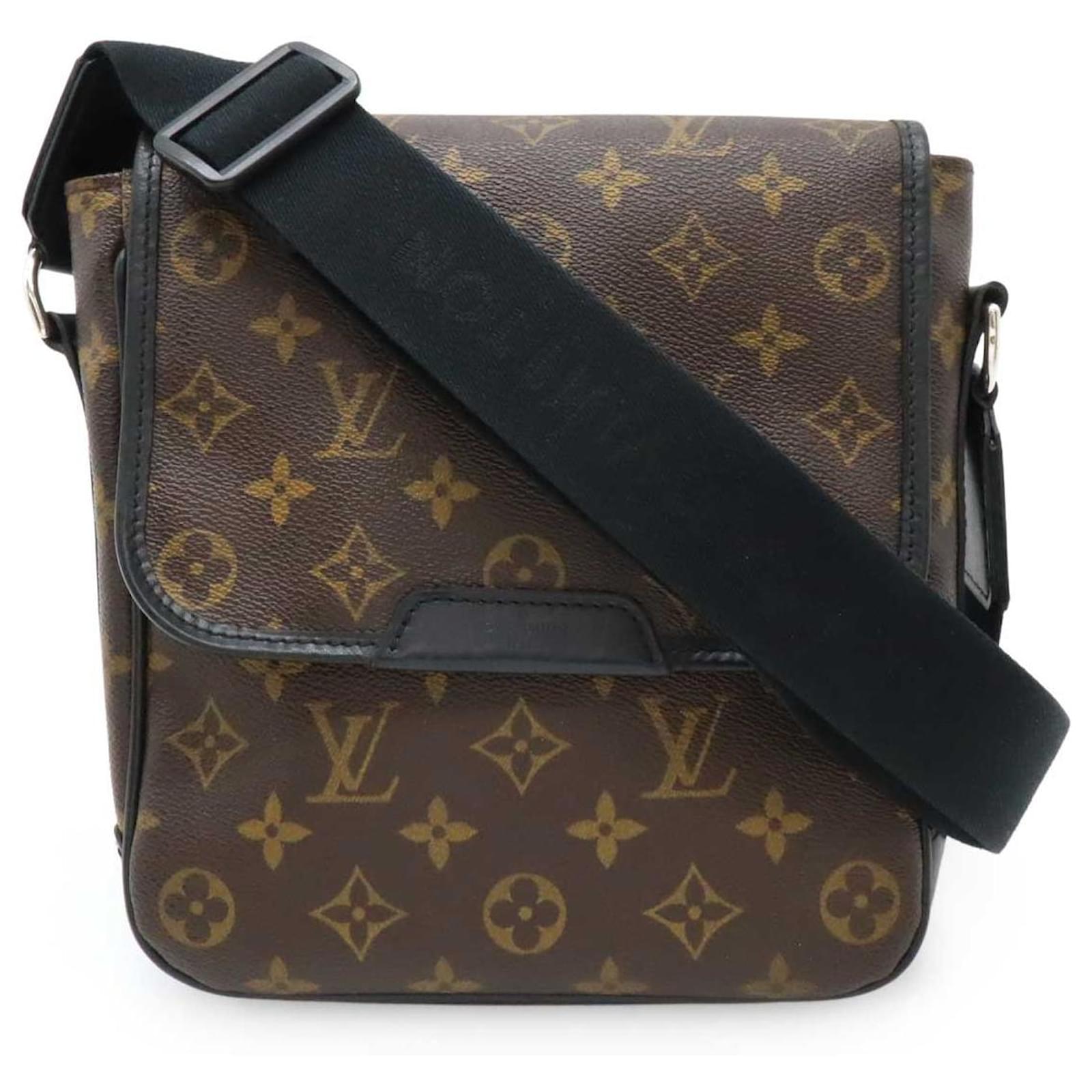 Louis Vuitton Monogram Shoulder Bag Brown Cloth  ref.2300419