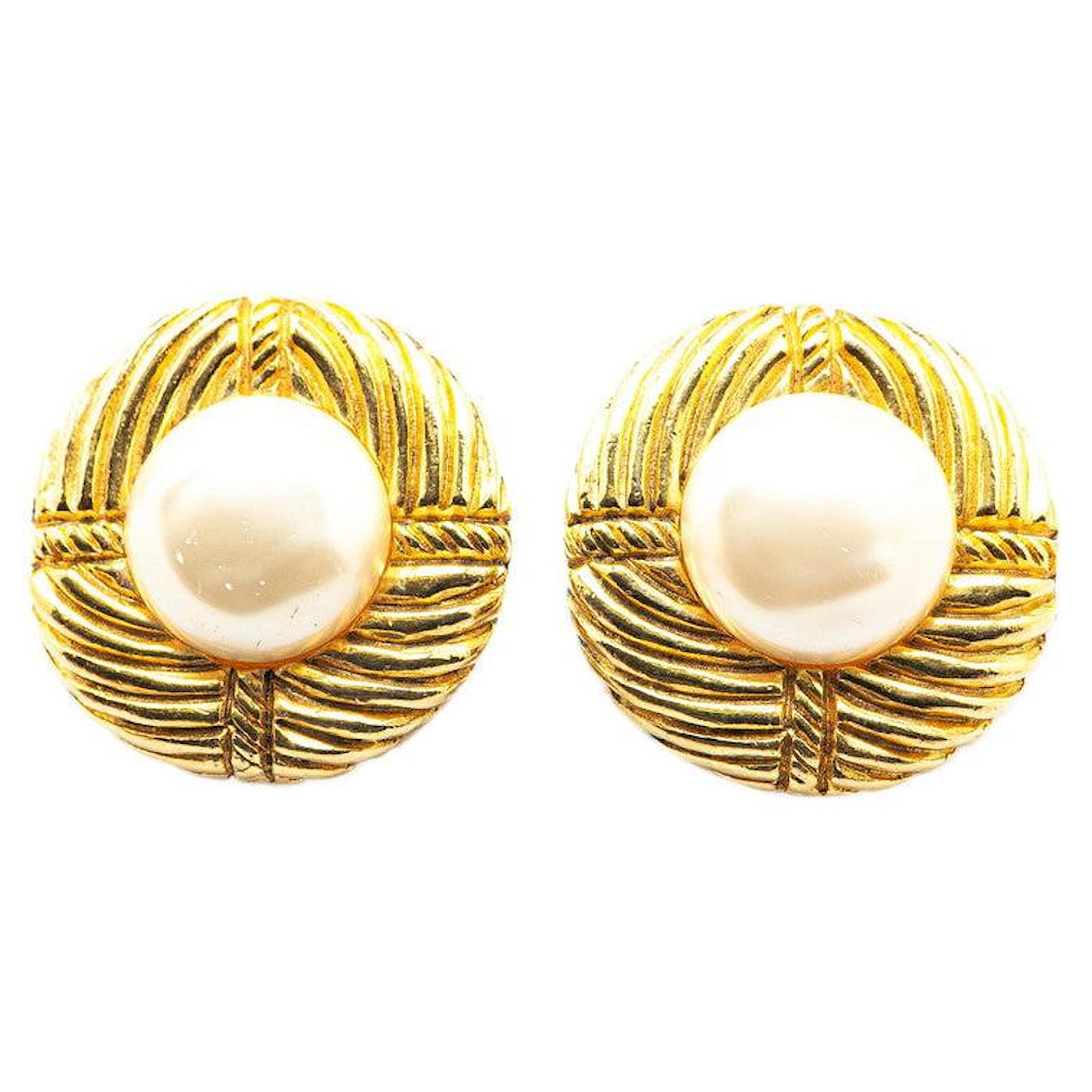 Chanel Gold Plated Faux Pearl Earrings Golden Metal Gold-plated  ref.2321510