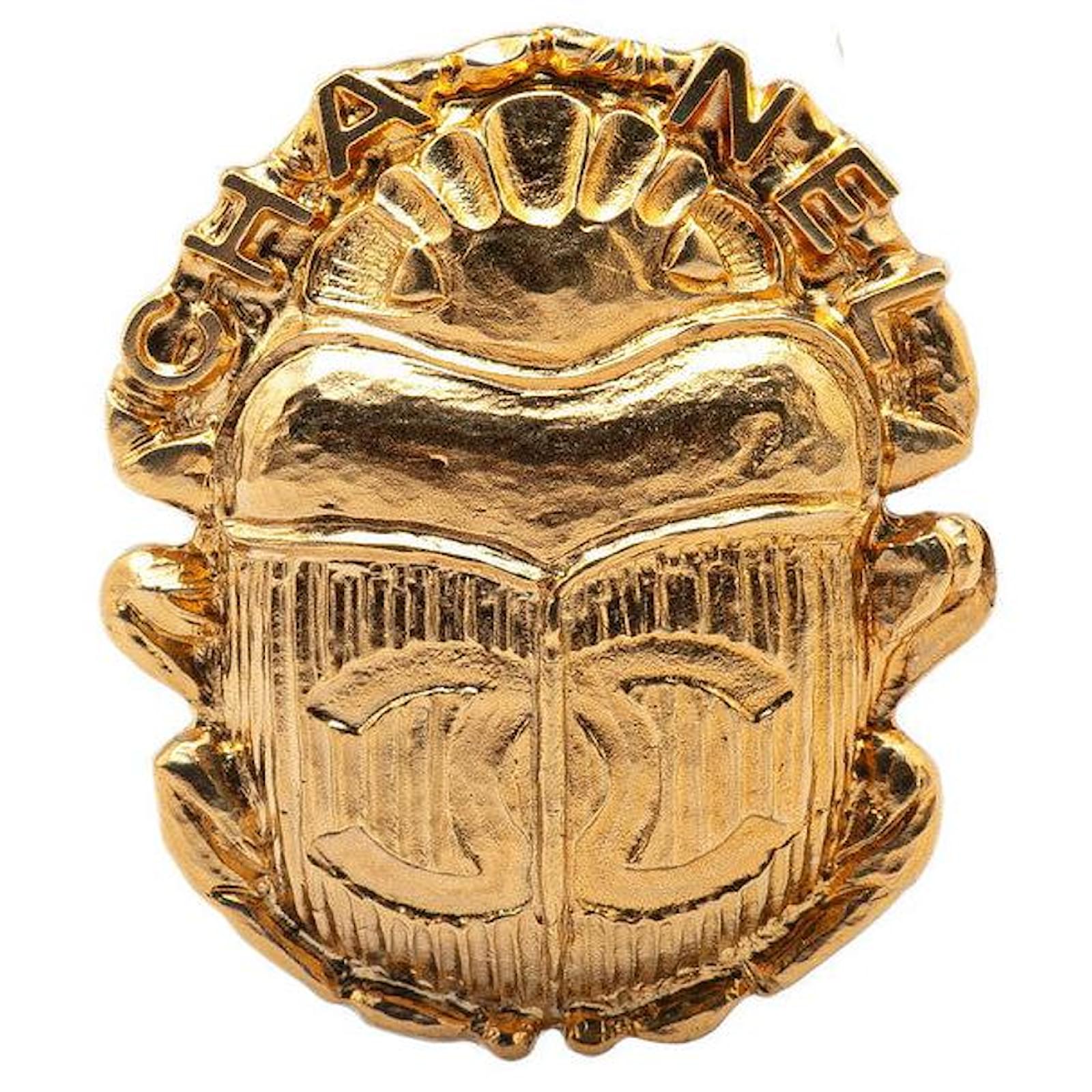 Chanel Coco Mark Tentoumushi Scarab Brooch Golden Metal  ref.2321400