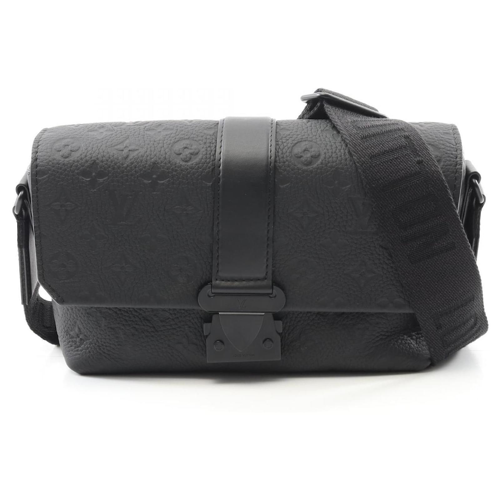 Louis Vuitton LOUIS VUITTON S Cape Shoulder Bag Black Leather Patent leather  ref.2277483