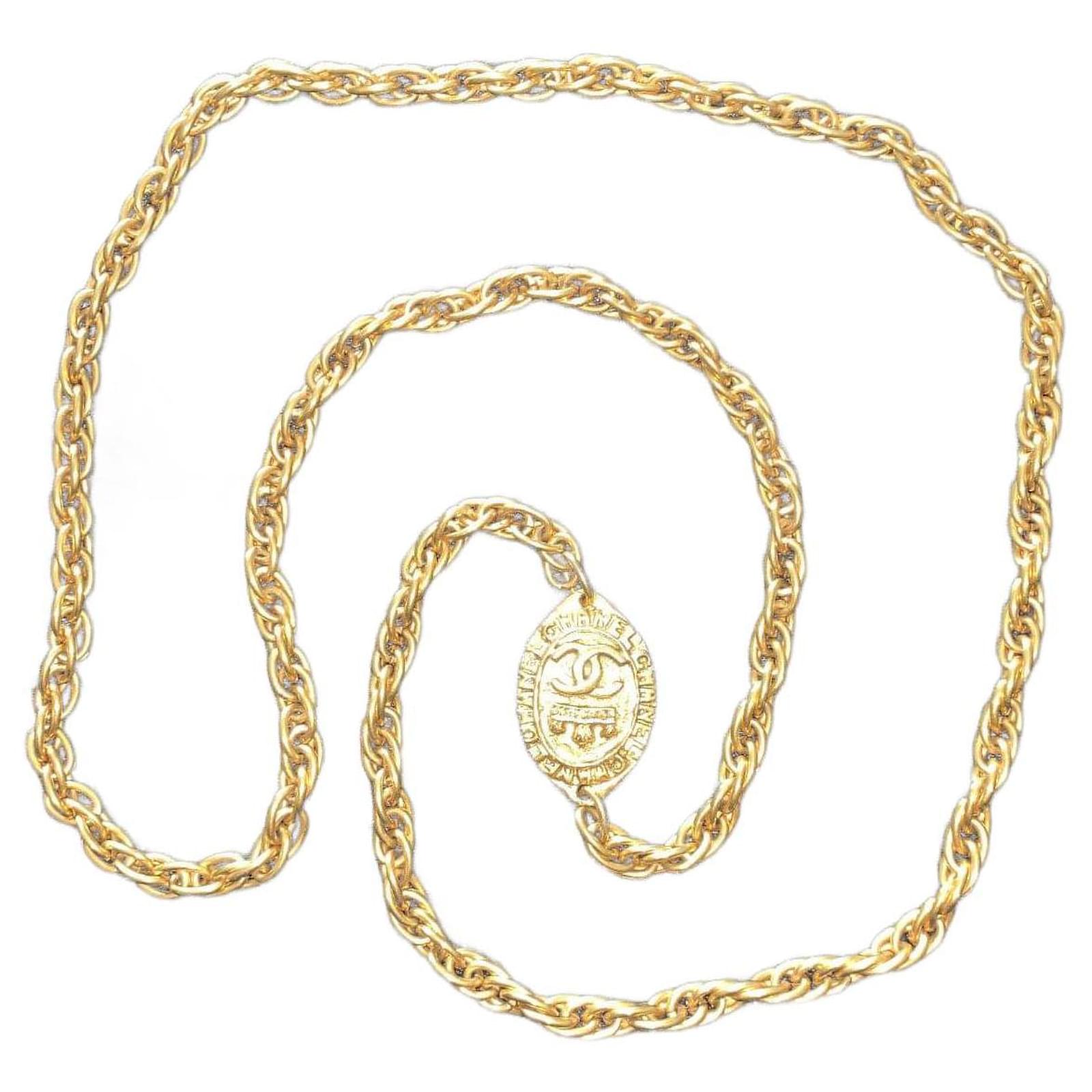 CHANEL Vintage, Circa 1989 Golden Steel  ref.2271366