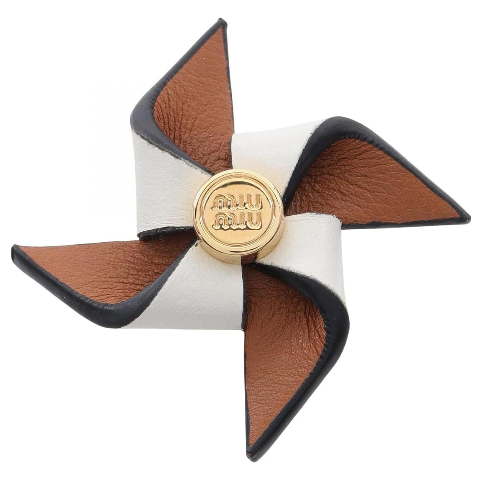 Miu Miu Pinwheel Brooch Brooch Brown Metal  ref.2311118