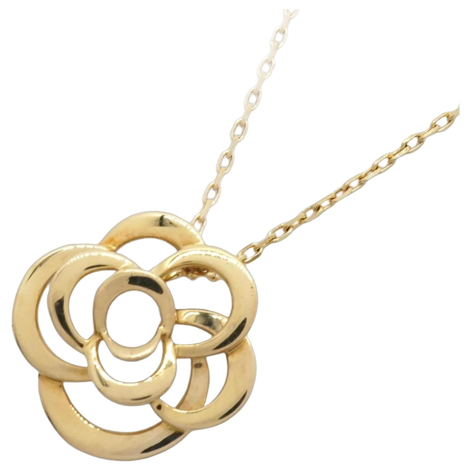 Chanel Camellia Necklace in 18K Yellow Gold  ref.2295080