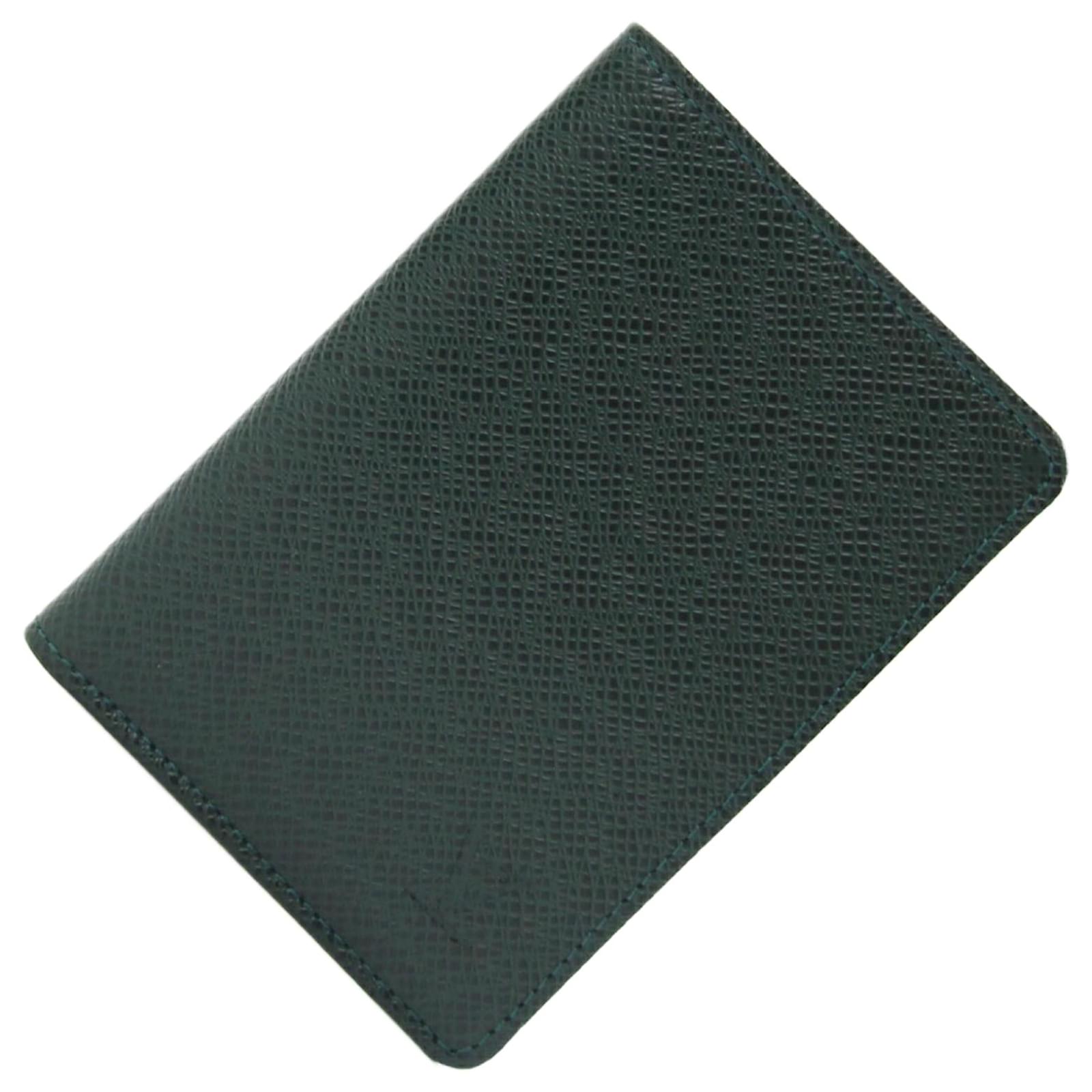 Louis Vuitton Pass Case Taiga Porto 2 Cult Vertical M30494  ref.2249588