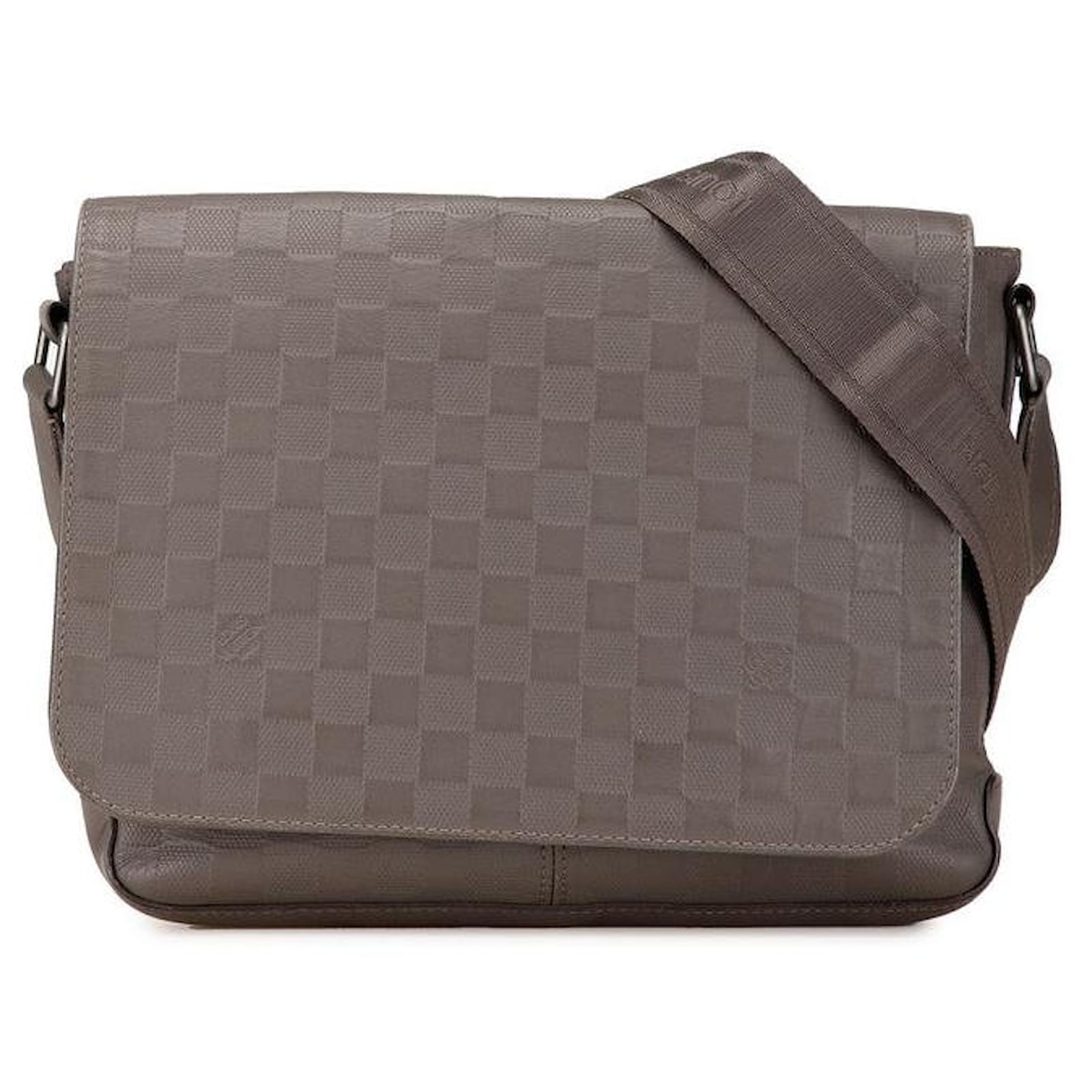 Louis Vuitton Damier District PM Messenger Bag Grey Leather  ref.2241651