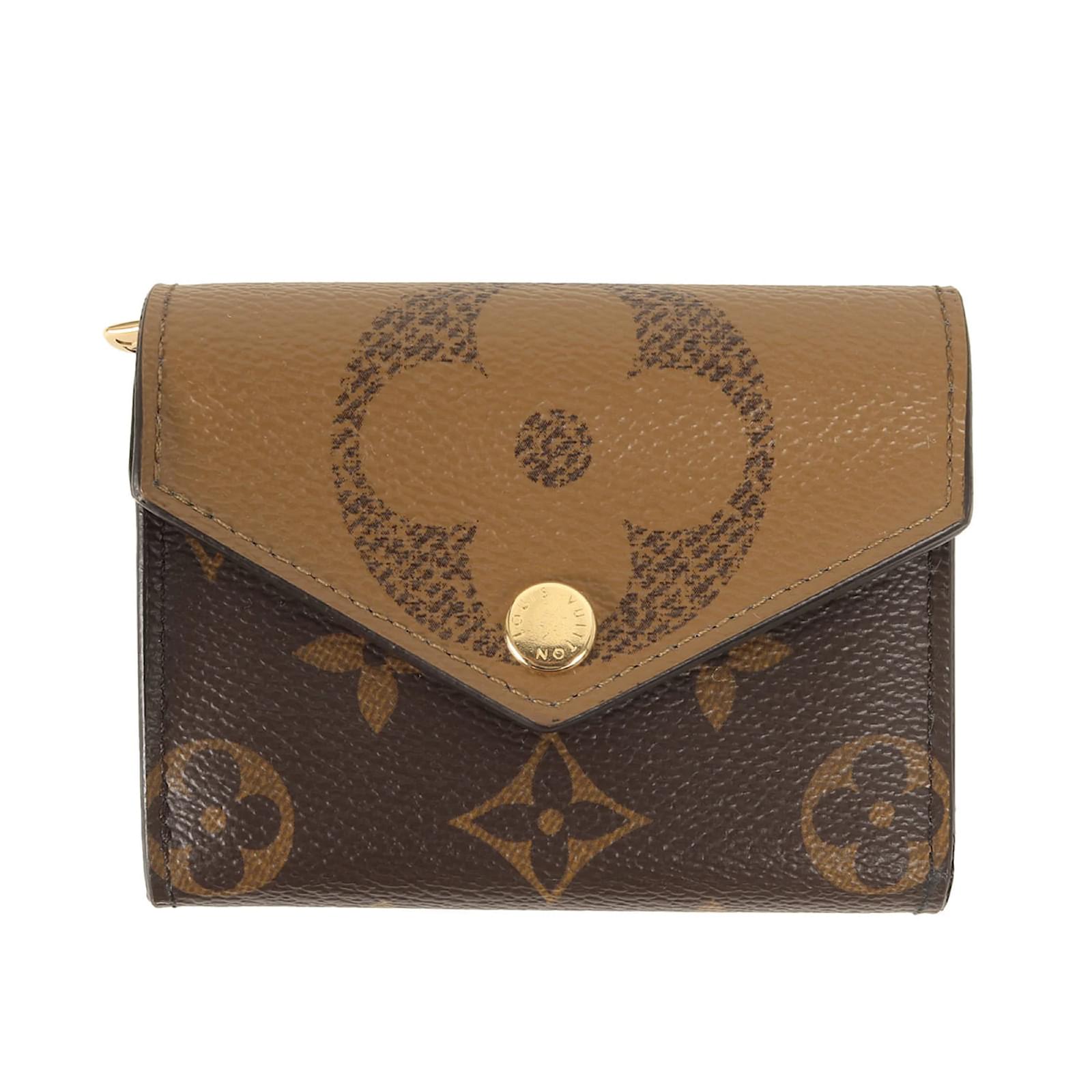 Louis Vuitton Portefeuille Zoe Monogram Giant Reverse Wallet Brown Beige Leather  ref.2238475