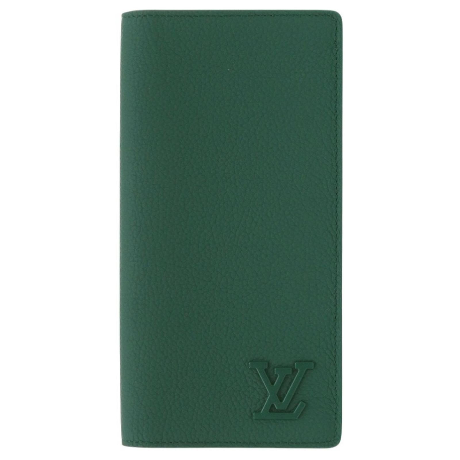 Brazza Louis Vuitton Green Leather Long Wallet  ref.2220465