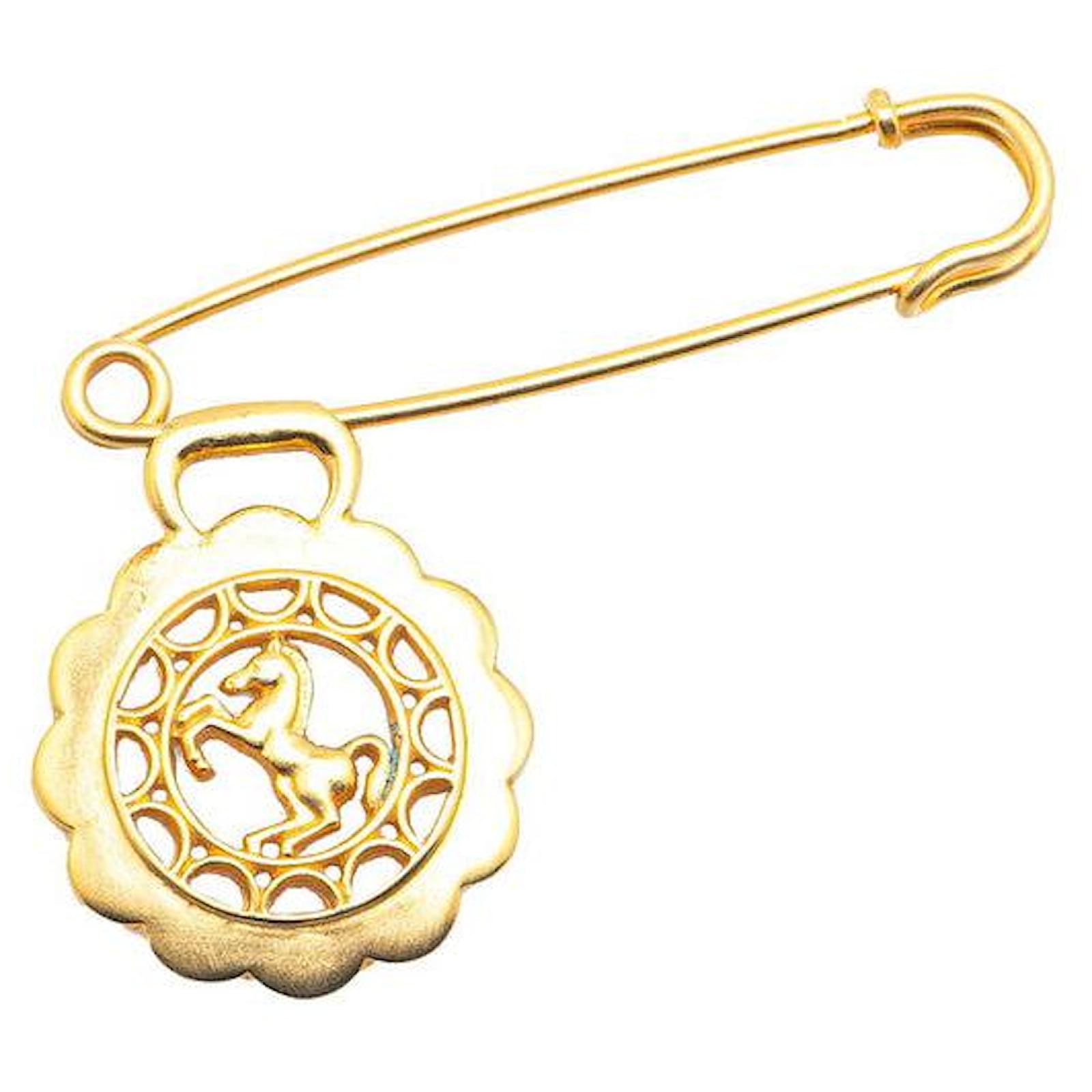 Hermès Hermes Gold Plated Horse Motif Brooch Golden Metal  ref.2302074