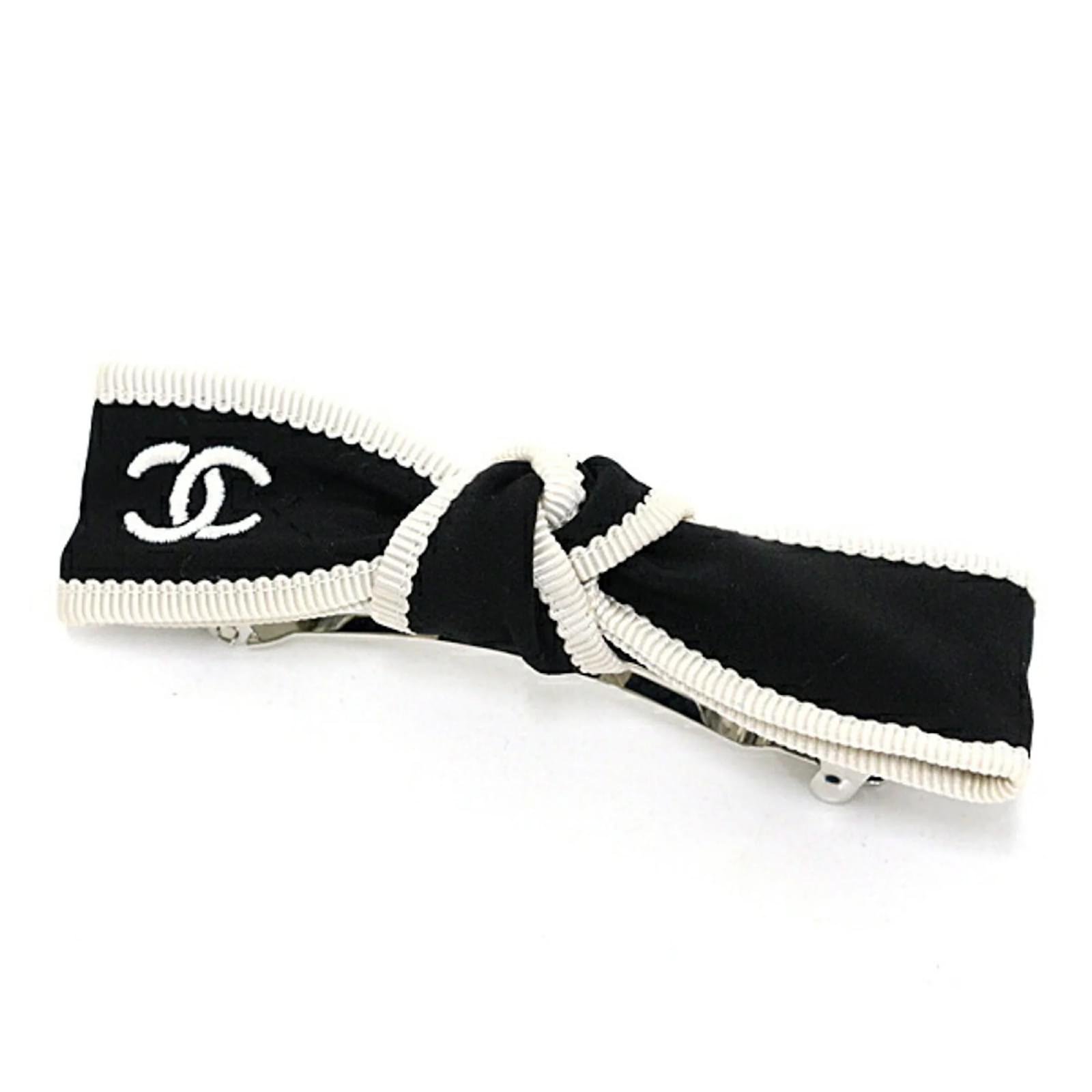 Chanel Black Silk Bow Barrette  ref.2161391