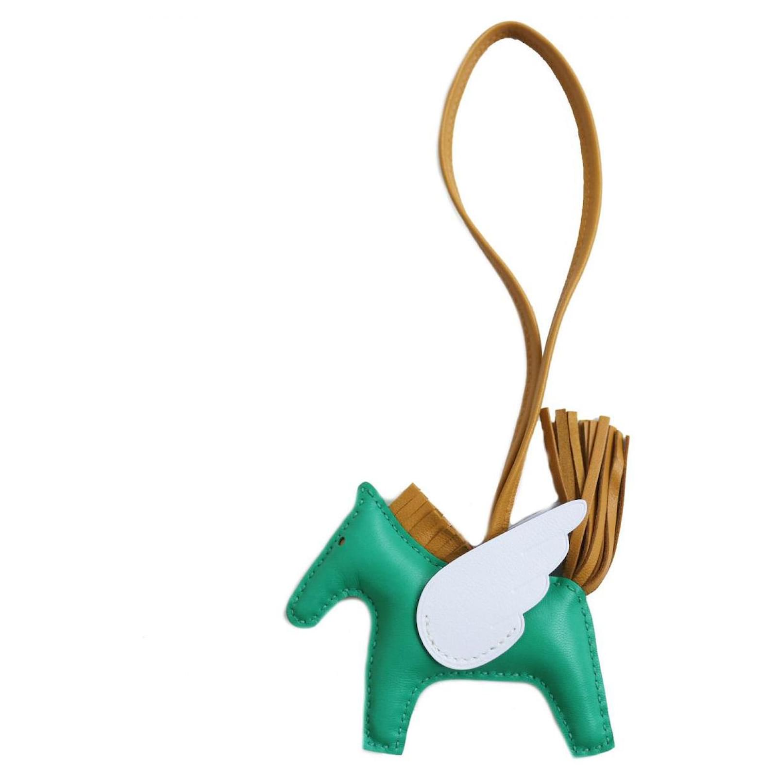 Hermès HERMES Rodeo Pegasus PM Charm Anjou Milo Green Leather  ref.1692007