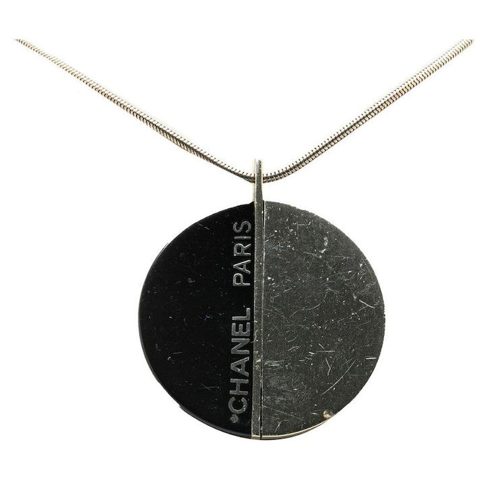 Chanel Metal Logo Necklace 00A Silvery  ref.2289320
