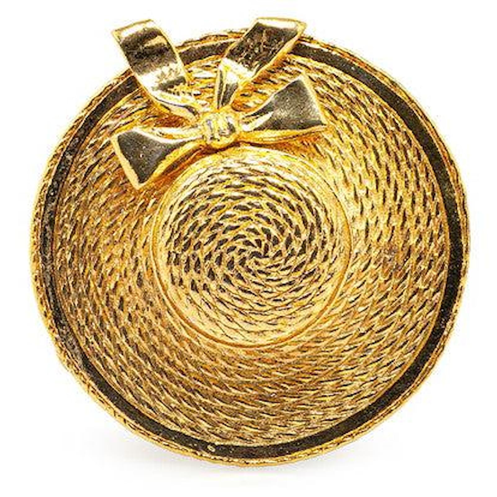 Chanel Gold Plated Straw Hat Ribbon Brooch Golden Metal  ref.1651890